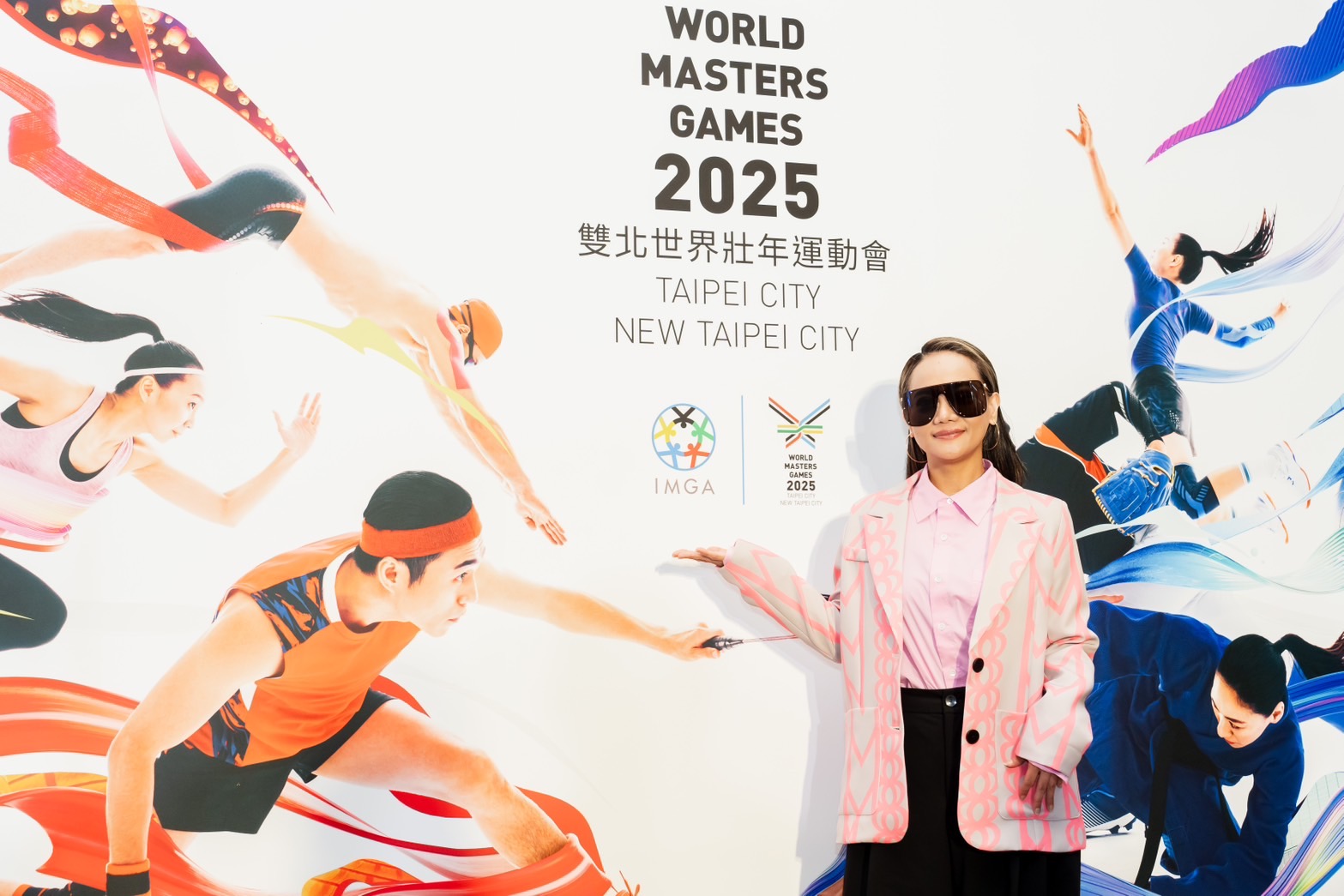 金曲原民創作歌后阿爆（阿仍仍）為世壯運開幕獻唱，特別進行飲食控制與有氧運動訓練。（必應創造提供）