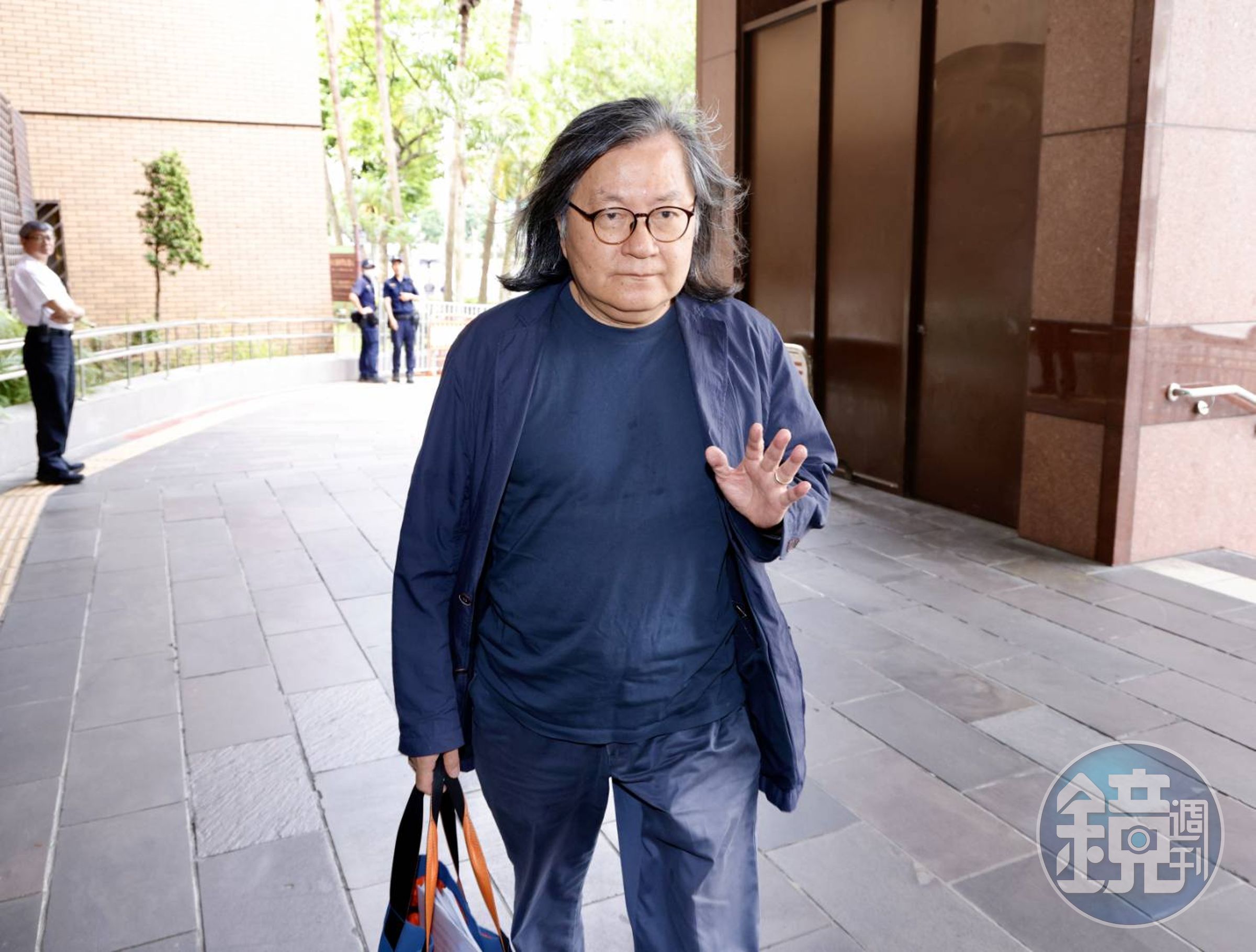 台北市前都發局長林洲民曾提醒柯文哲京華城圖利問題,今出庭作證。