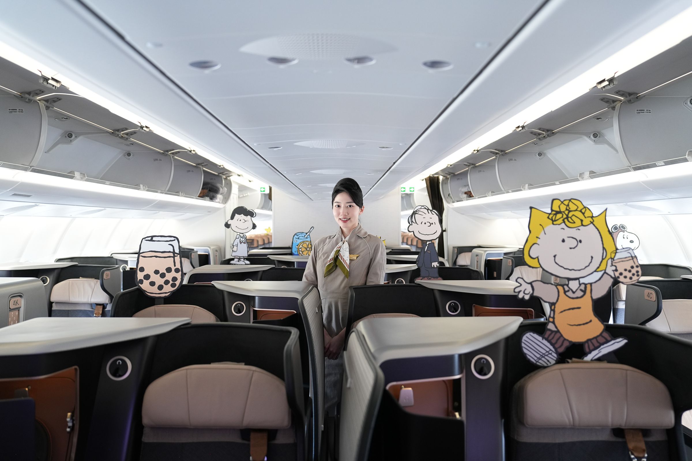 星宇航空與PEANUTS合作提供SNOOPY聯名主題航班,就是要讓史努比迷為之瘋狂。(星宇航空提供)