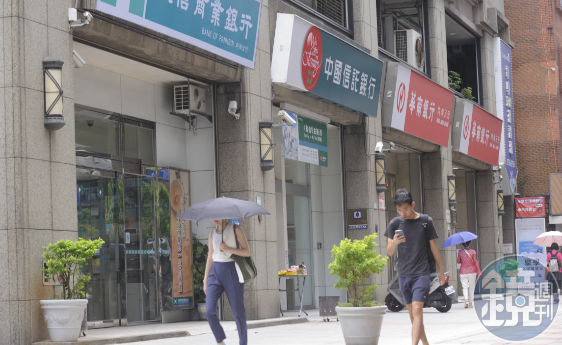 銀行房貸資金緊縮，審核標準更趨嚴格。（本刊資料照）