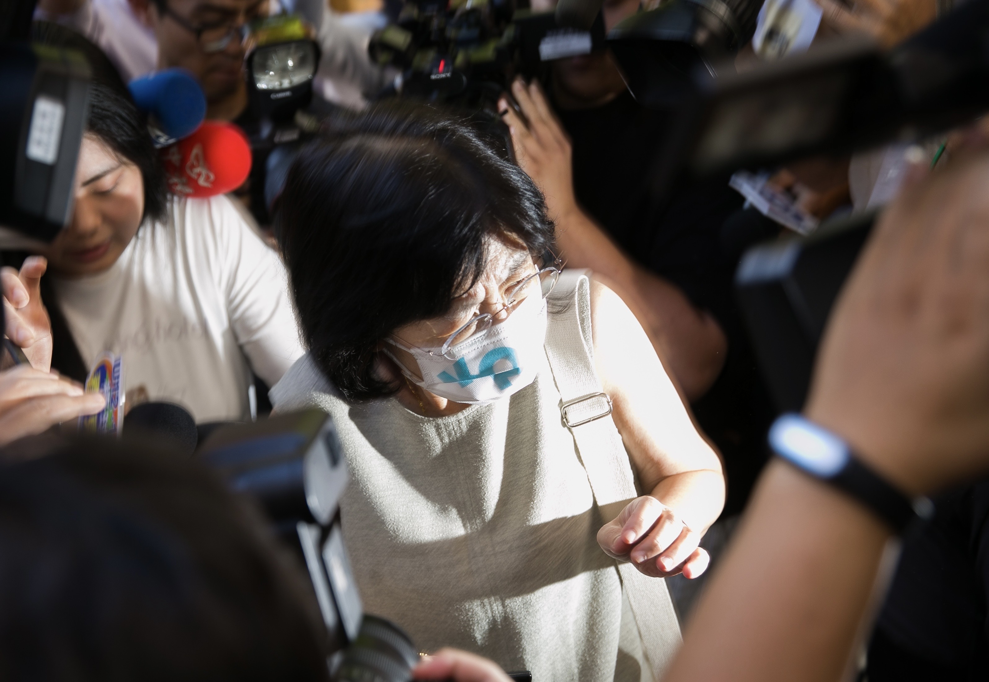 陳佩琪今日表示，已將5,000萬匯入保釋金專戶，「家中可動用的錢都已用罄」。