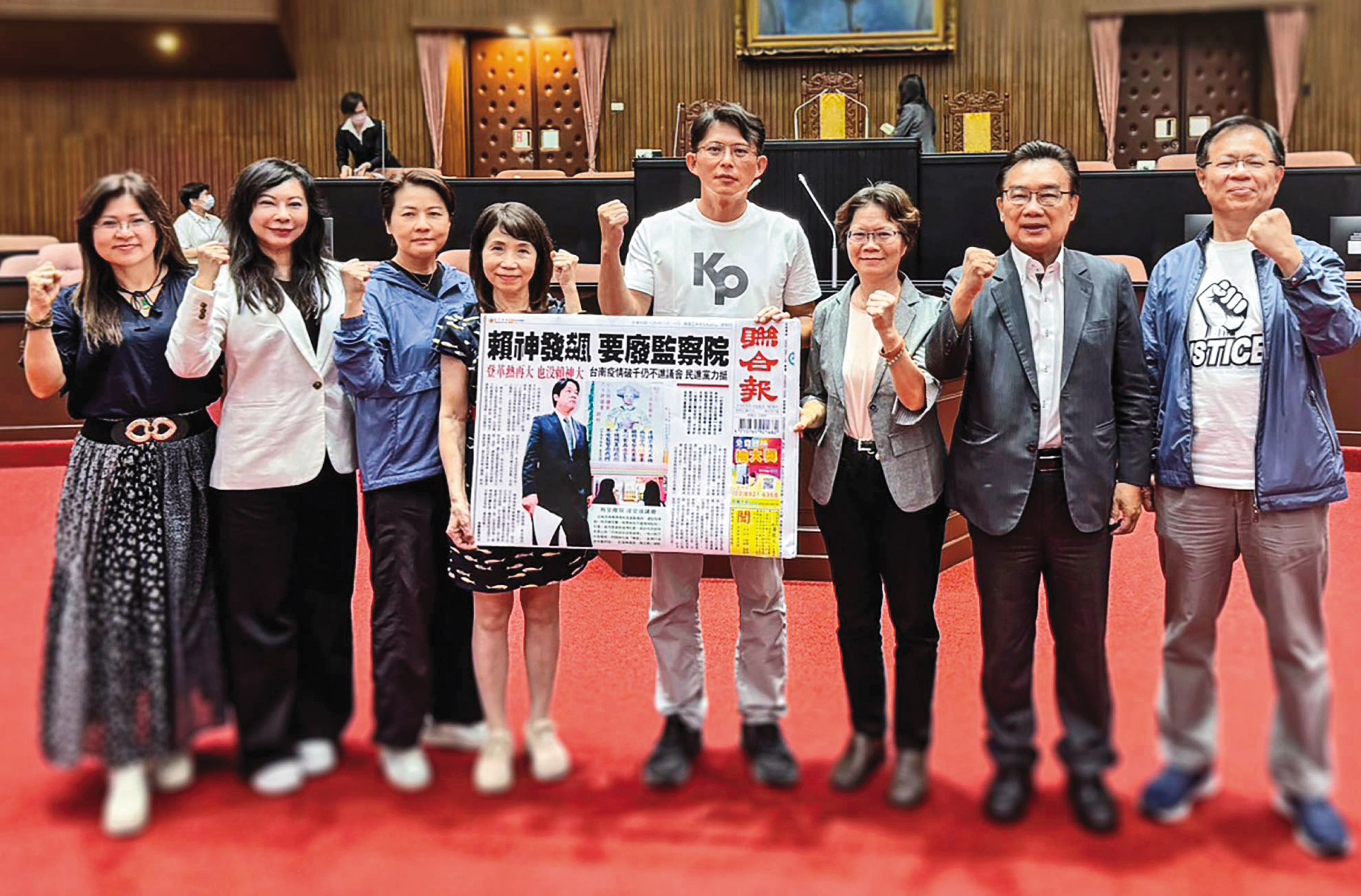 民眾黨團目前堅定執行二年條款,現有8席白委將於明年1月31日卸任。(翻攝民眾黨立法院臉書)