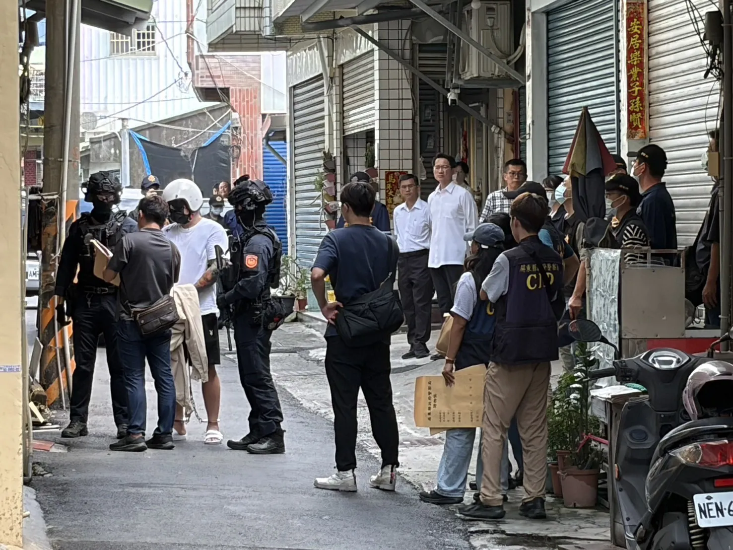 獨家／屏東鎢業大亨命案嫌犯騎未懸掛車牌重機犯案　腳踏板驗出死者血跡反應