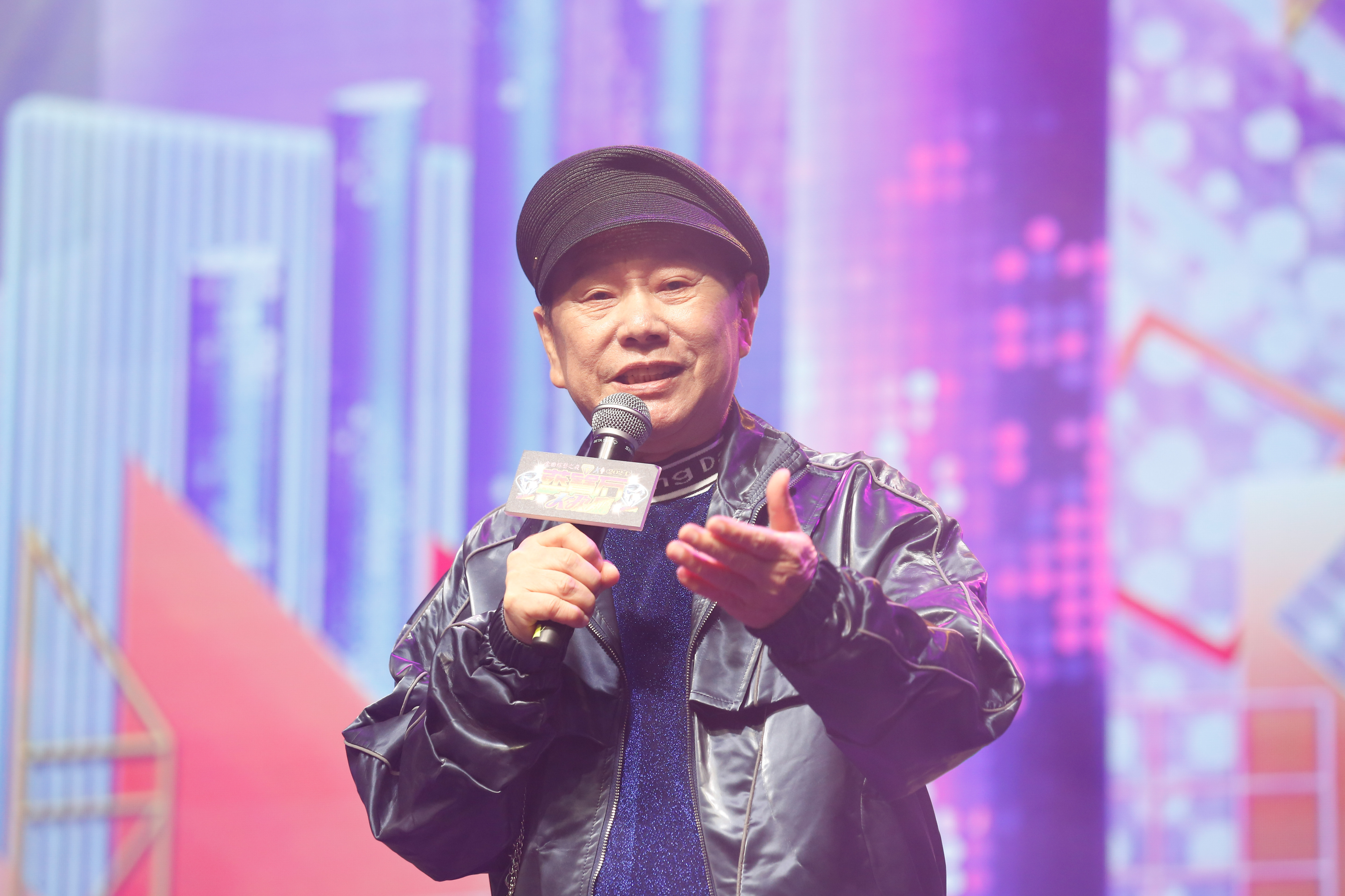 黃西田指余天這一次呼巴掌他人會更用力，只為洩憤。