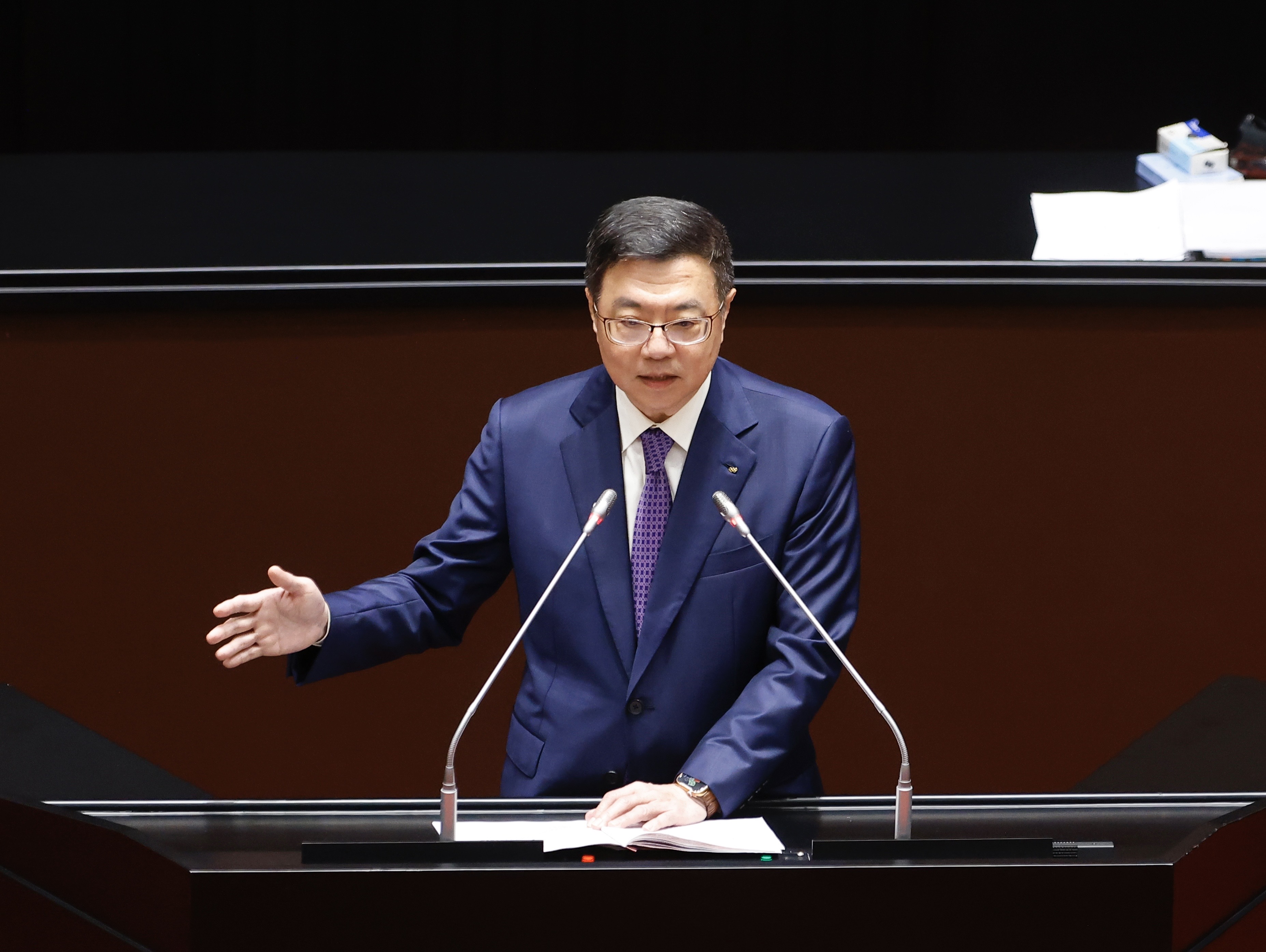 卓榮泰今（31日）前往立法院進行施政報告並備詢。