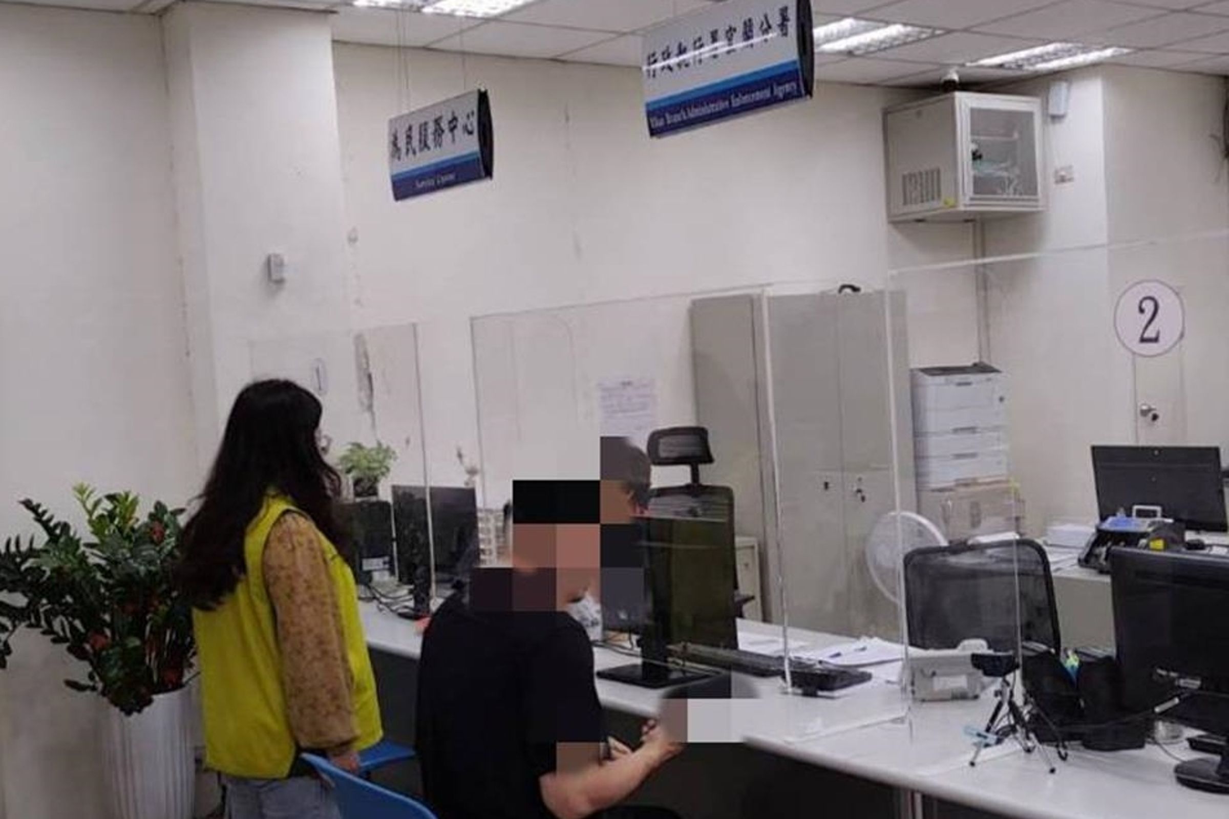 柯男當場展現誠意，主動提出具體的清償計畫，並願意擔任該車輛的保管人。（行政執行署宜蘭分署提供）