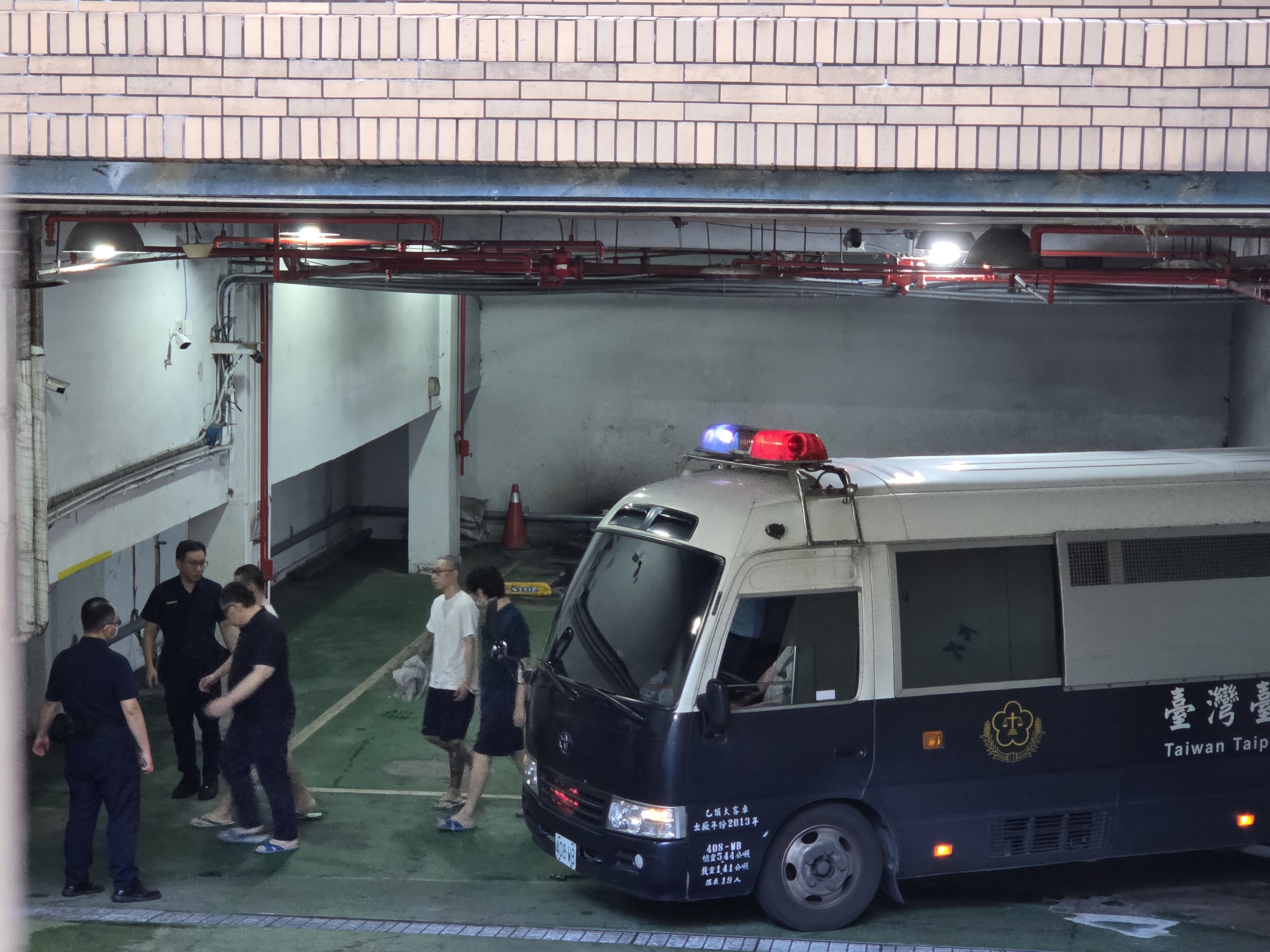 北檢偵辦綠營幕僚共諜案，黃取榮、邱世元、吳尚雨及何仁傑被起訴並求重刑。