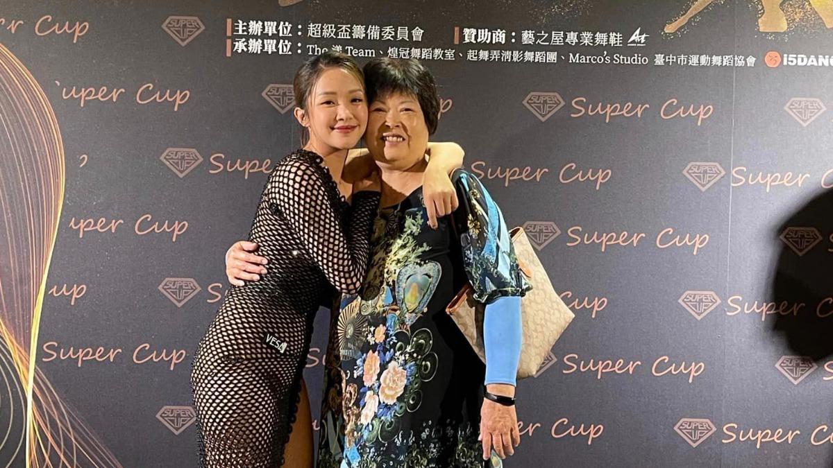 賴慧如的阿嬤罹患癌症，勇敢撐過手術。（翻攝自賴慧如臉書）