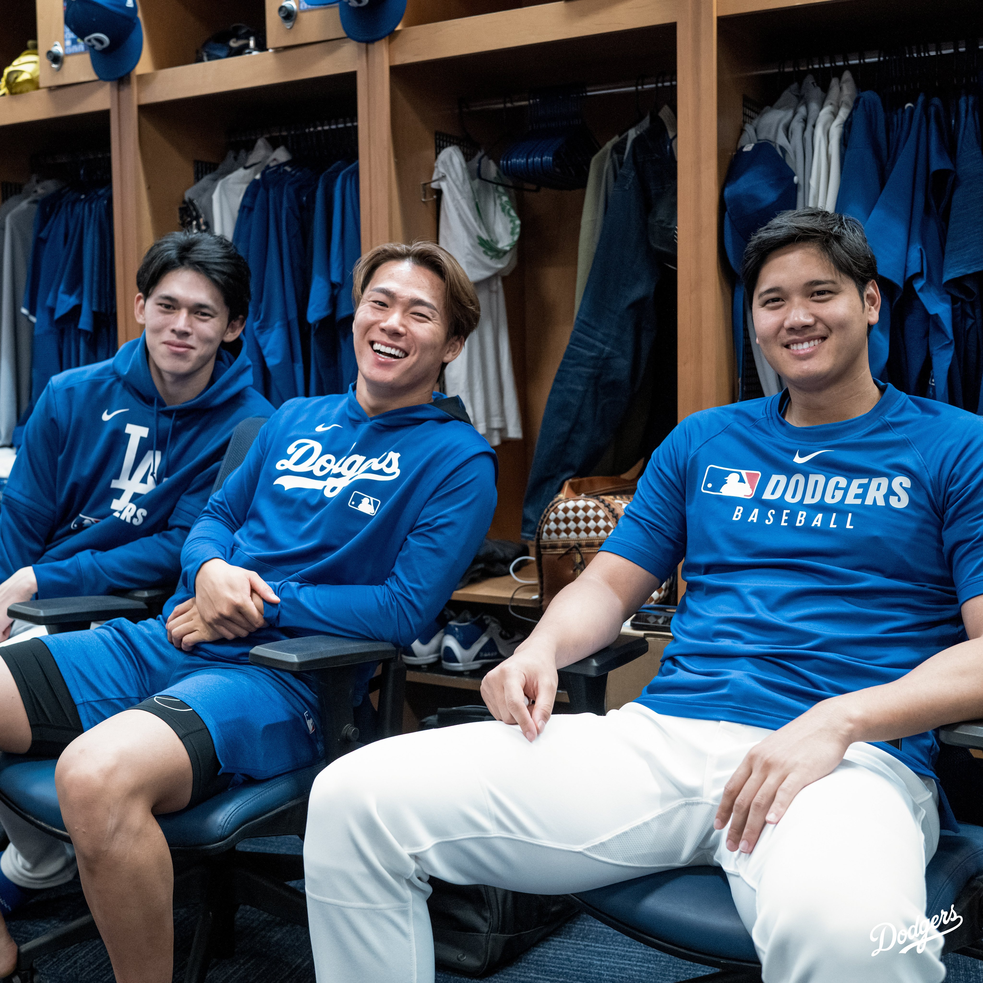 佐佐木朗希(左起)、山本由伸、大谷翔平是道奇隊陣中日本三巨頭。(翻攝自@Dodgers X)