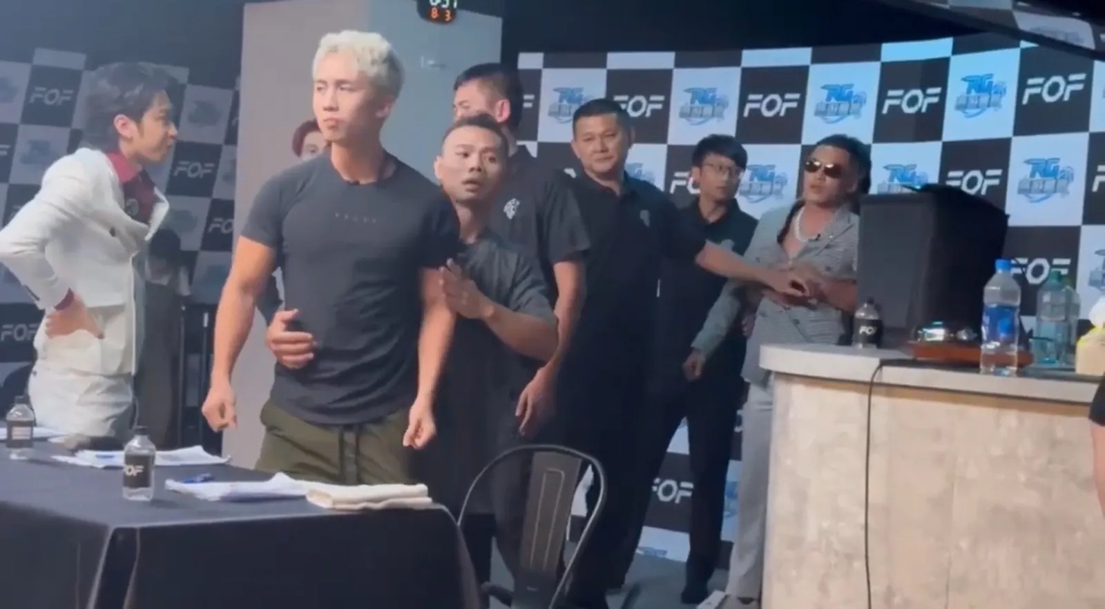 孫安佐遭爆錄製節目時遭毆打。(拳願提供)