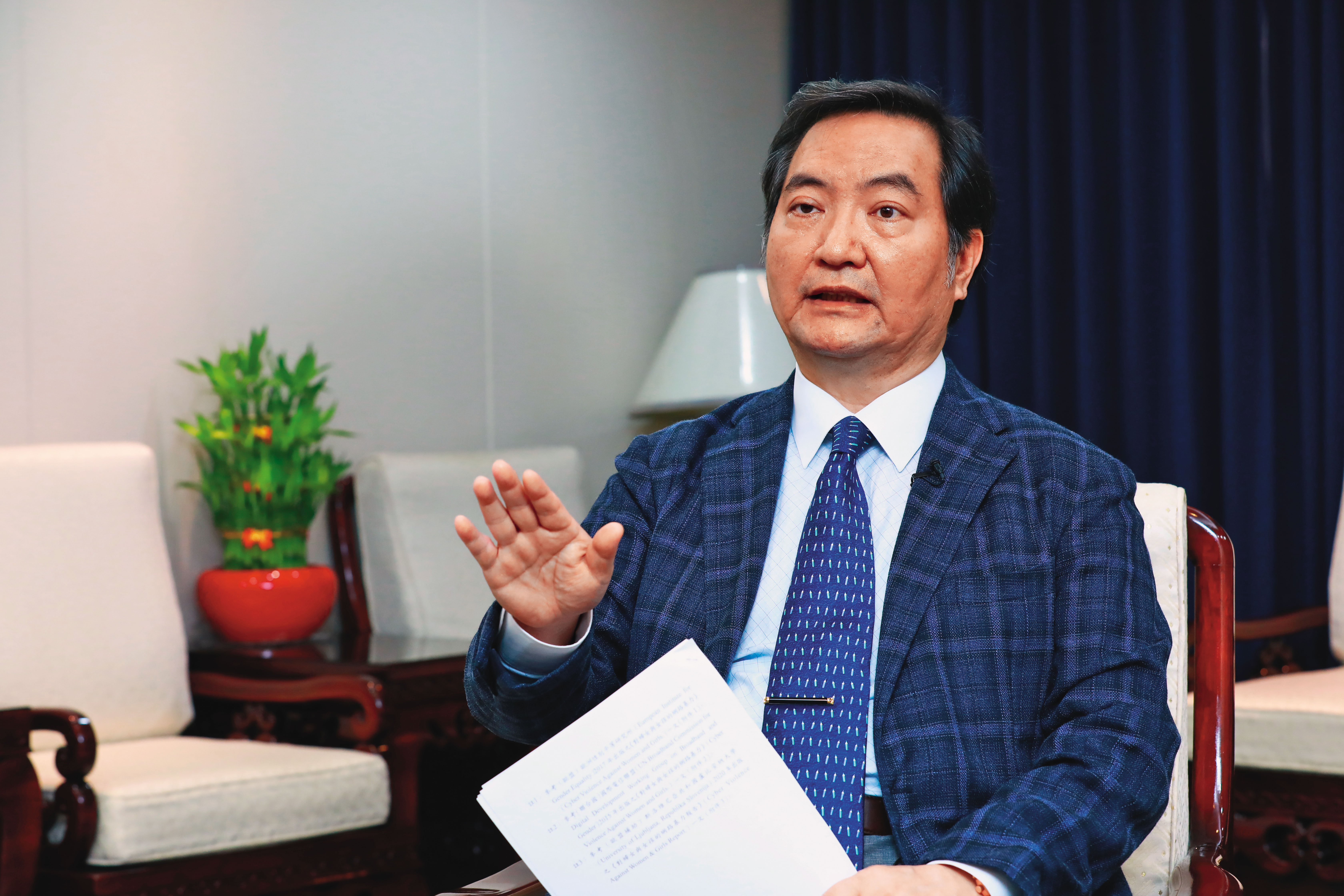 冤獄平反協會理事長羅秉成9年前決定救援鄧屏湘。
