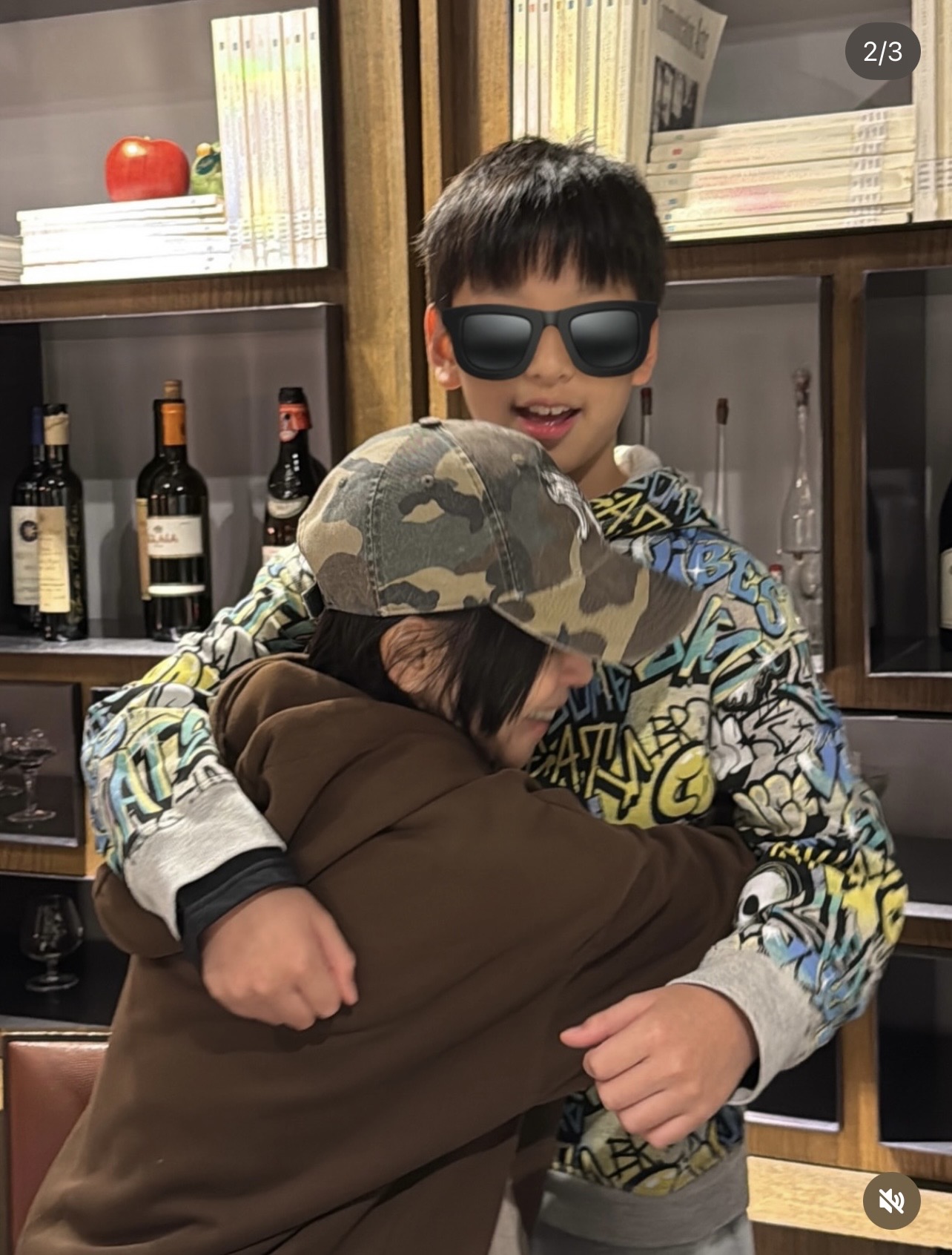 徐若瑄與兒子Dalton感情相當親暱。（圖／翻攝自徐若瑄IG)