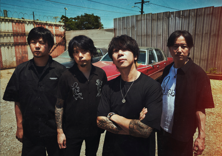 日本樂團「ELLEGARDEN」11月將來台舉辦個唱，主唱細美武士（右二）透露迫不及待與台灣樂迷見面。（環球音樂提供）