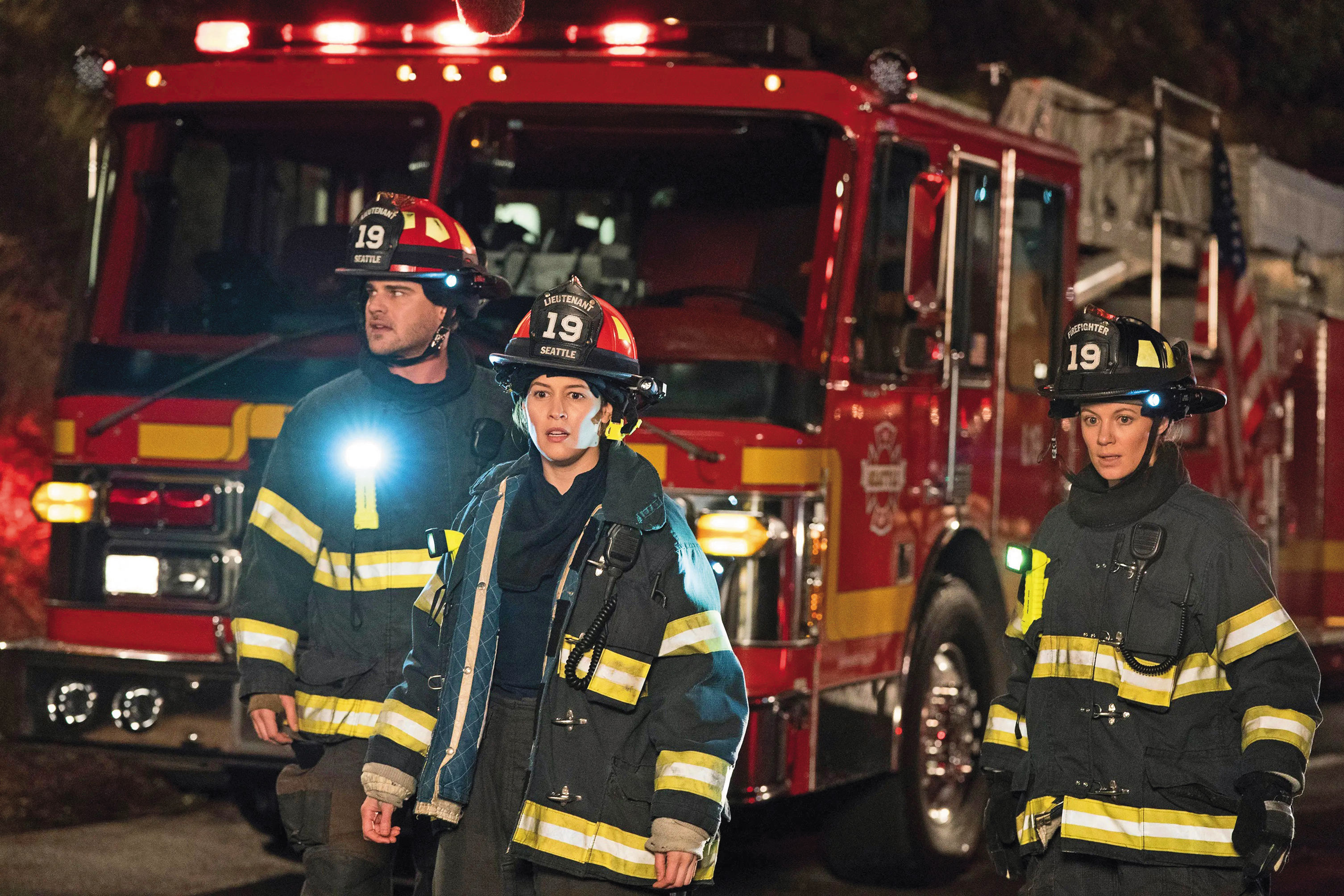 《19號消防局》聚焦西雅圖消防局成員的生活。（翻攝自deadline.com）