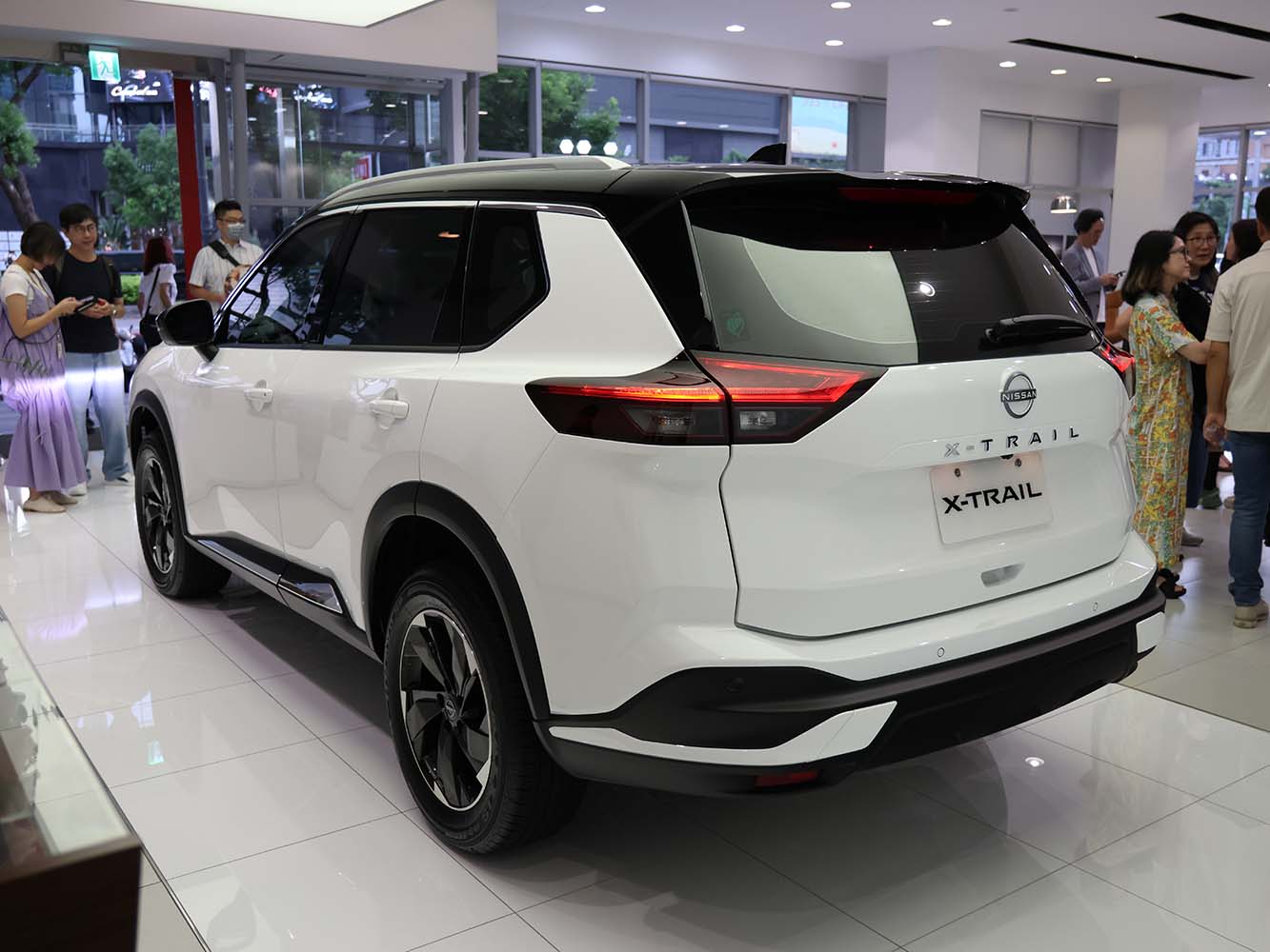 三種車型建議售價94.9萬起。