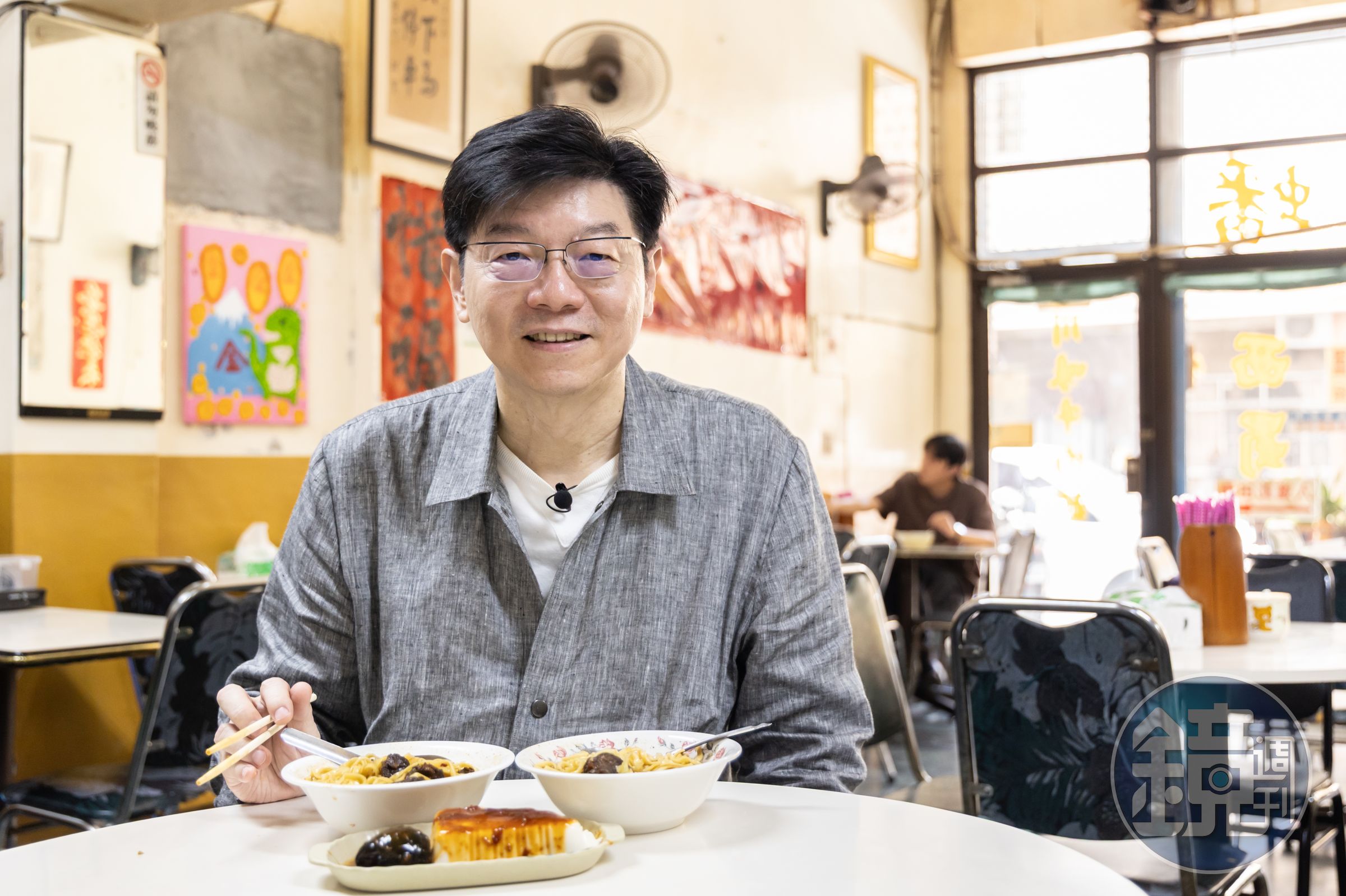 已出版兩本《裴社長廚房手記》的裴偉，現在正在籌備以小吃為主題的第三本美食書。