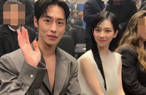 aespa成員Karina（右）與李宰旭今年1月在米蘭看秀，一見鐘情的兩人悄悄約會被拍到啦。（網路圖片）