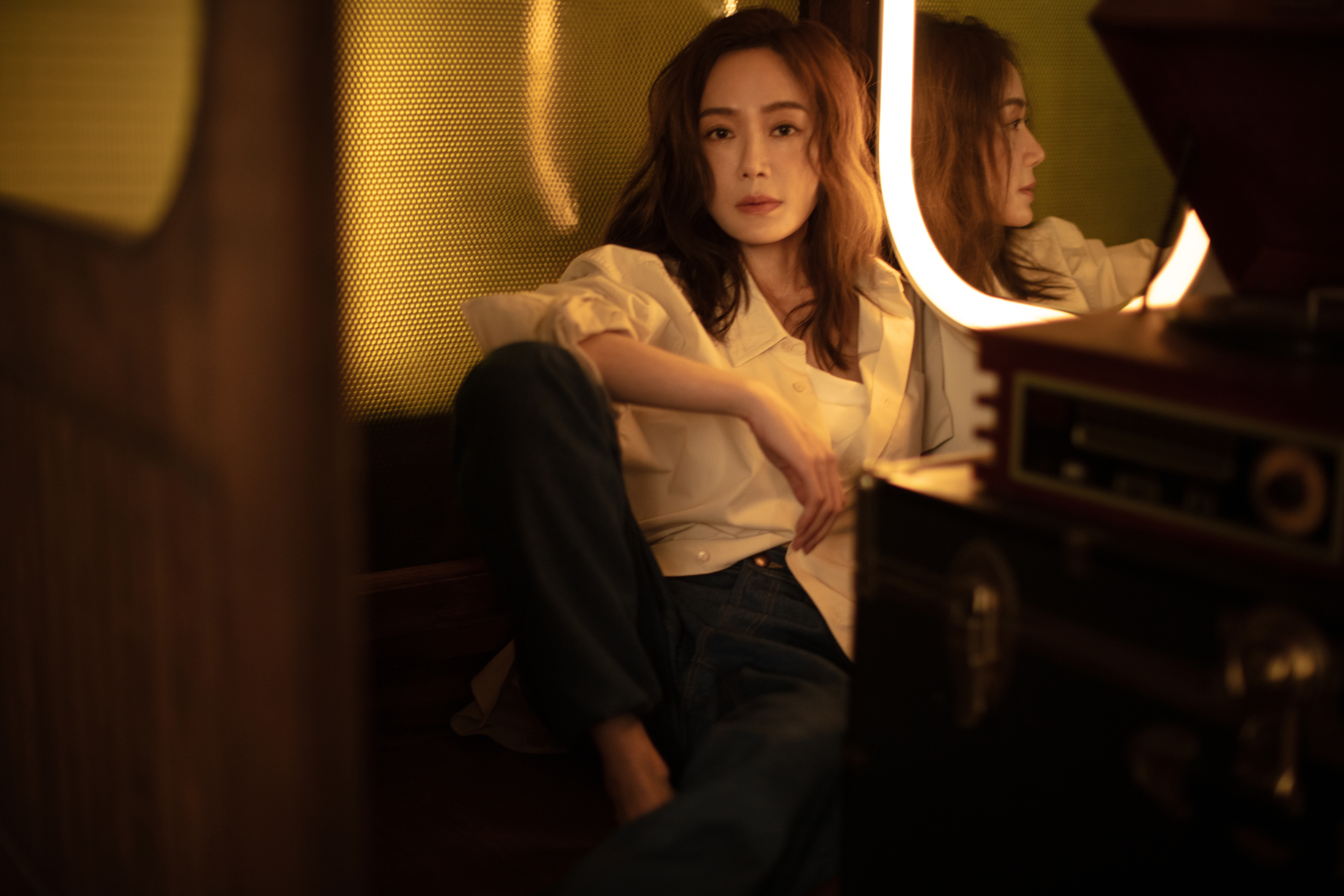 從給人溫柔，到漸漸轉變為強韌、強悍的印象，幕前的尹馨走進了幕後，內在依然是不輕易放棄的人。