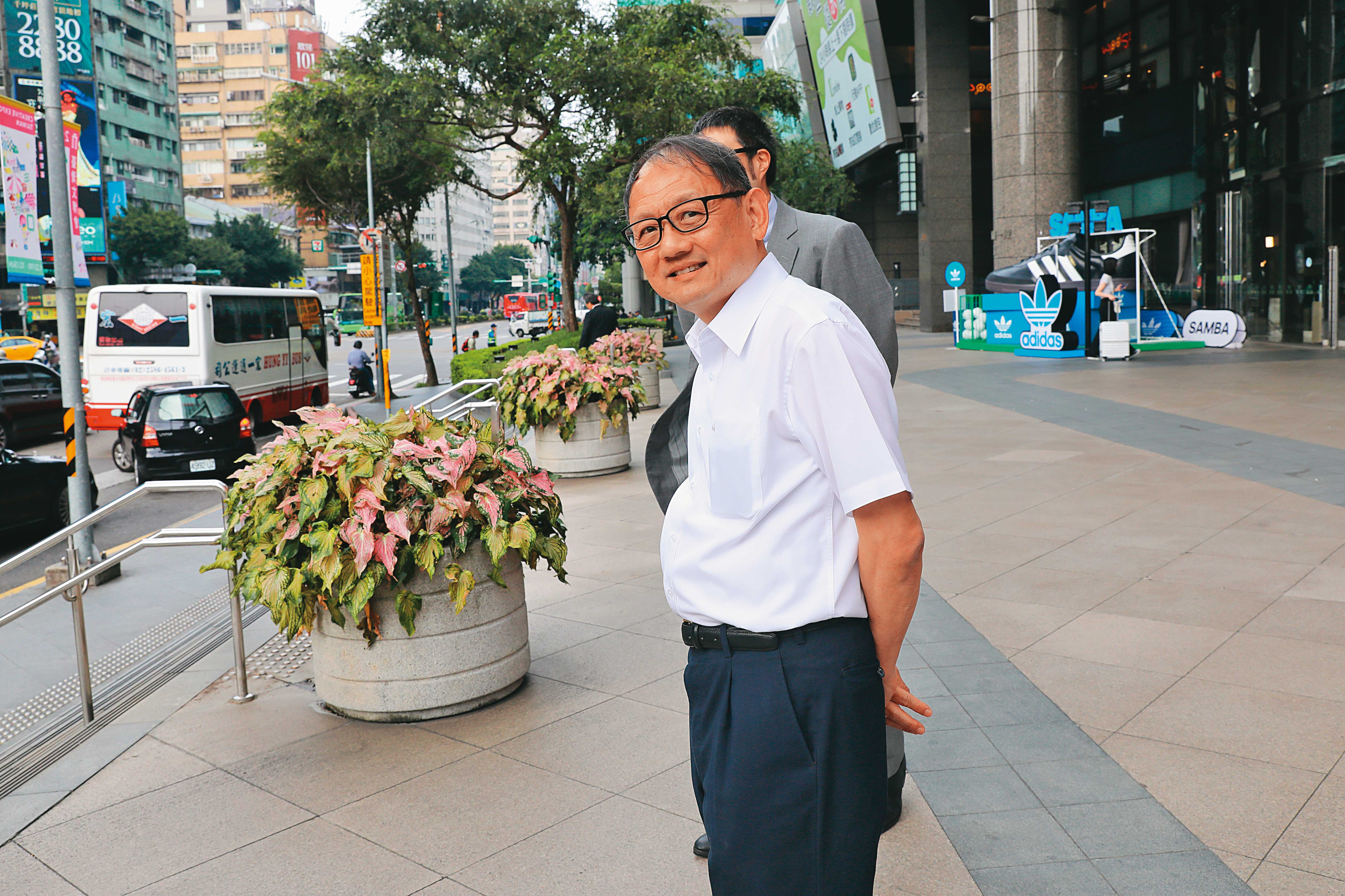 華新麗華焦家和另一大股東寶佳共治東元,共推利明献改革。