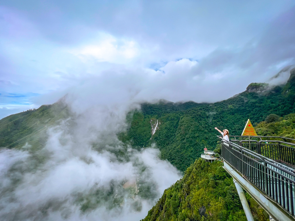騰雲駕霧、與山同高，在「龍雲天空步道」都是辦得到的。