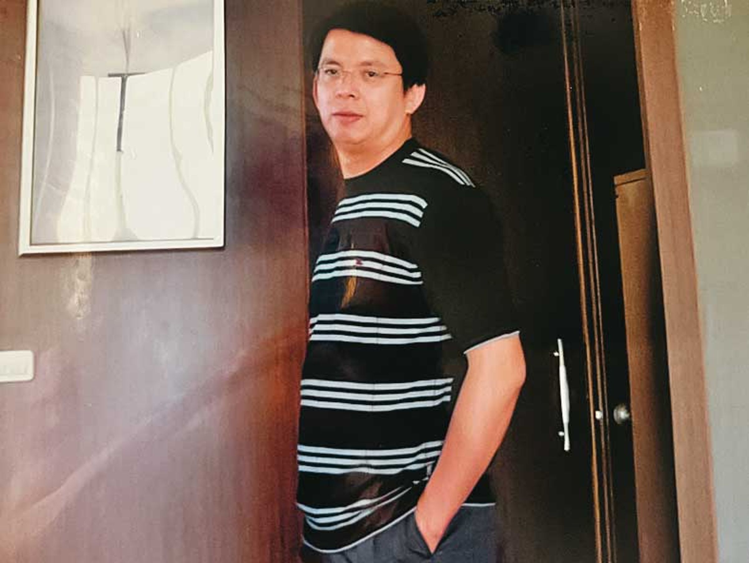 陳志聲25歲就創業，客戶都是身家上億元的富豪老闆，他也較同齡人早熟。（陳志聲提供）