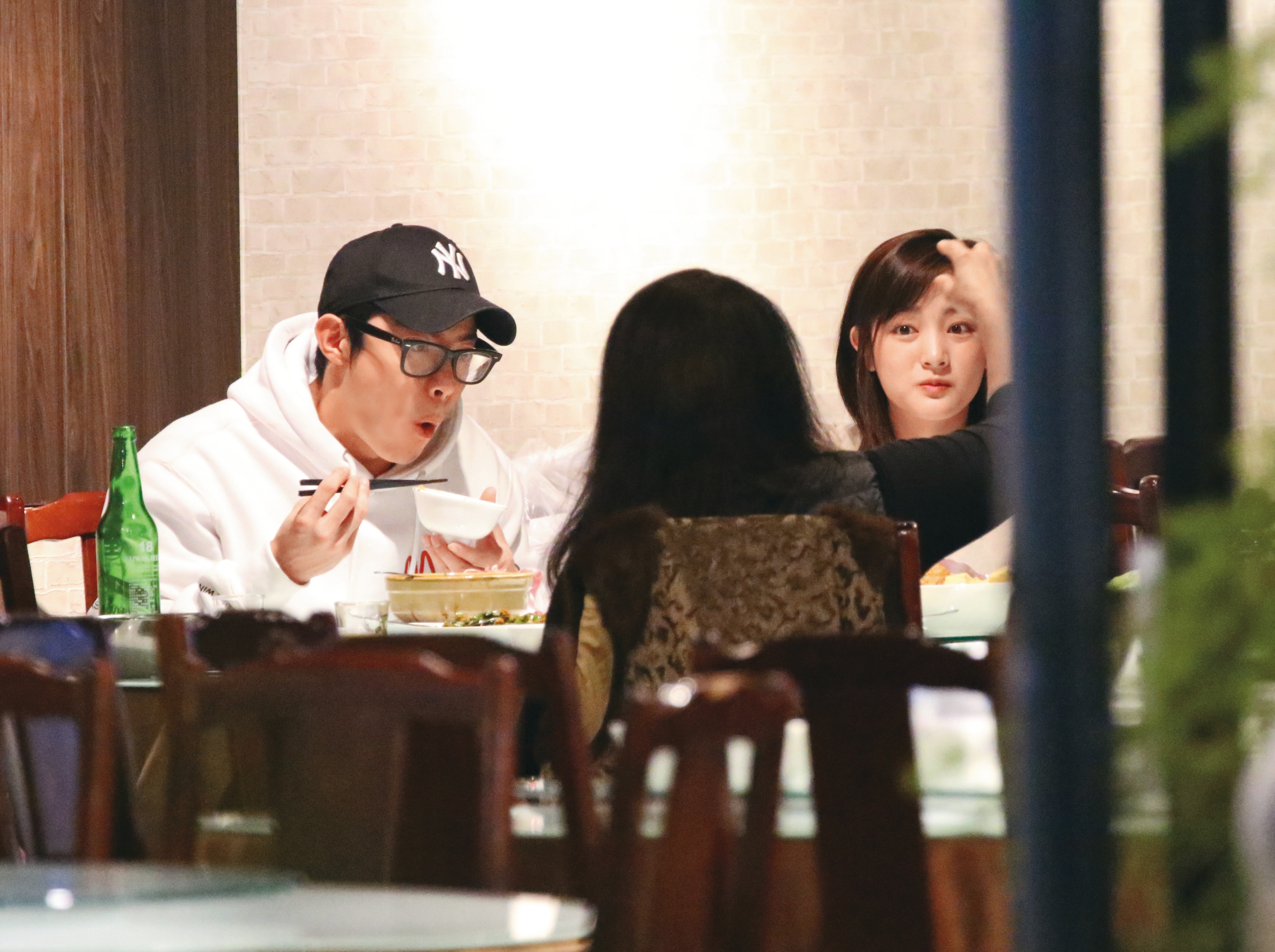 王淨（右）曾和王柏傑（左）傳出緋聞，但相當短暫，還沒開始就已經結束了。