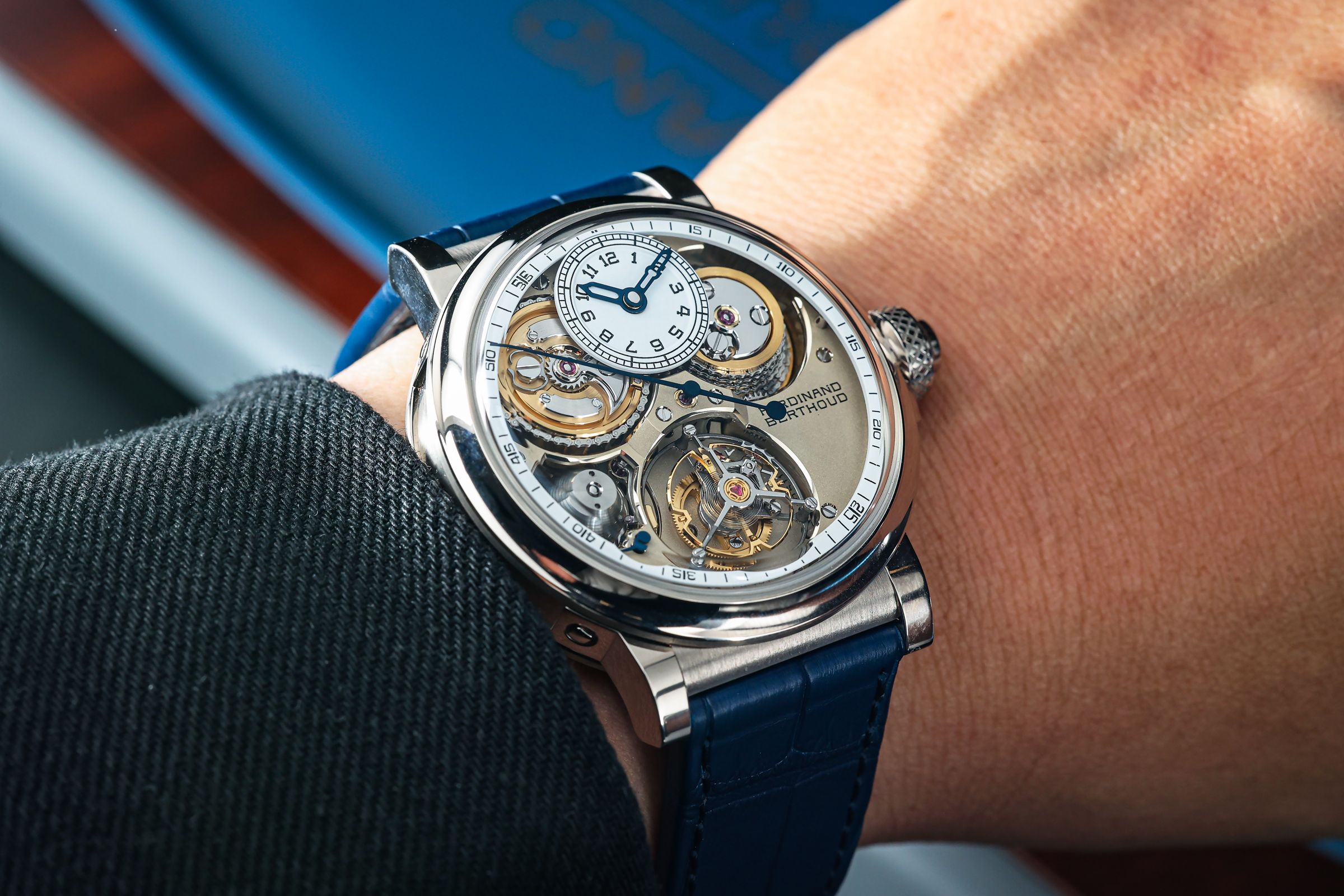 Chronometre FB 2TV.1 Mesure du Temps 1787具有更開放的面盤佈局，可以欣賞機芯結構，包括芝麻鏈系統，以及全新的飛行陀飛輪。