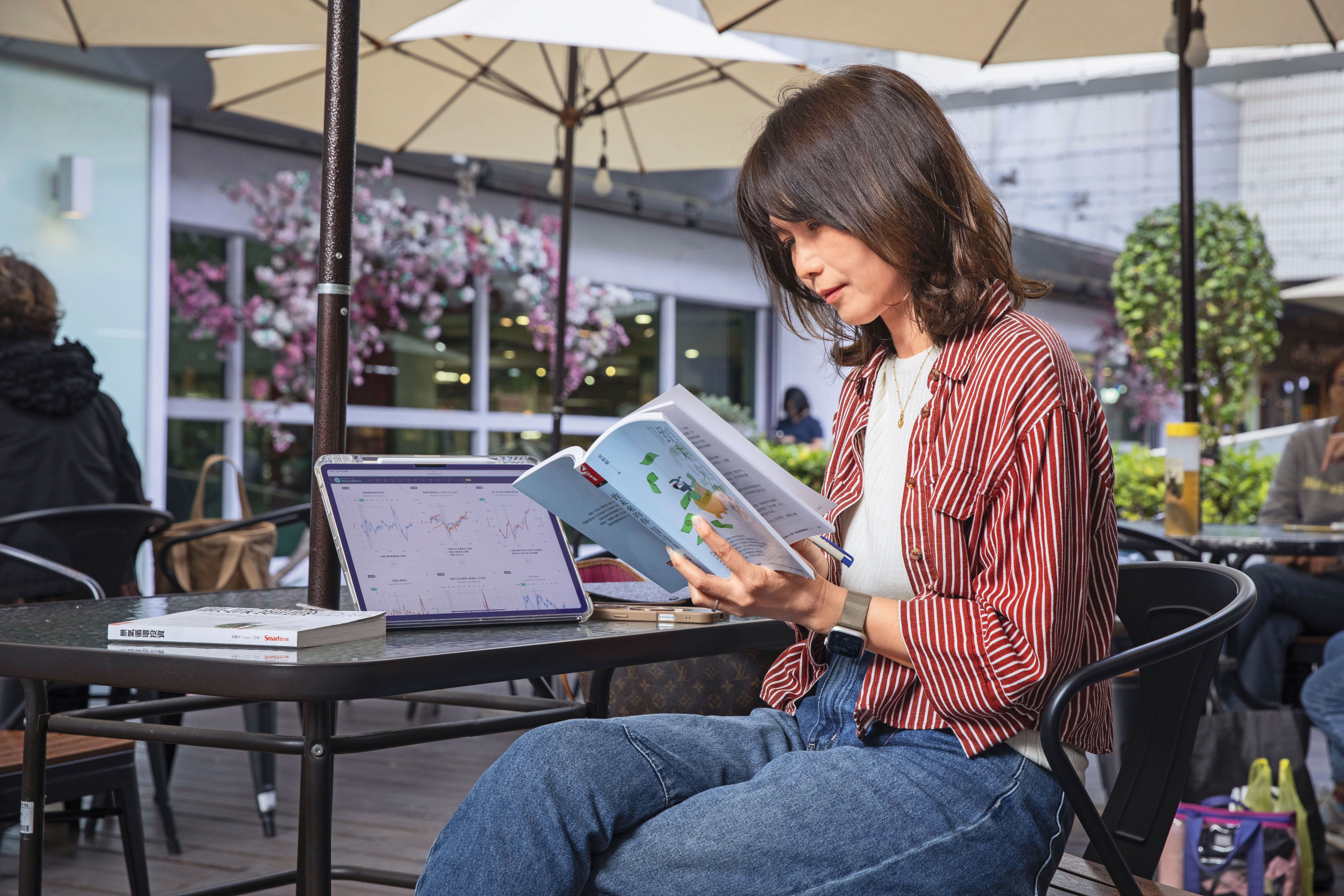 安柏姐在學生時期曾說45歲財富自由、50歲退休，後來果然成真。