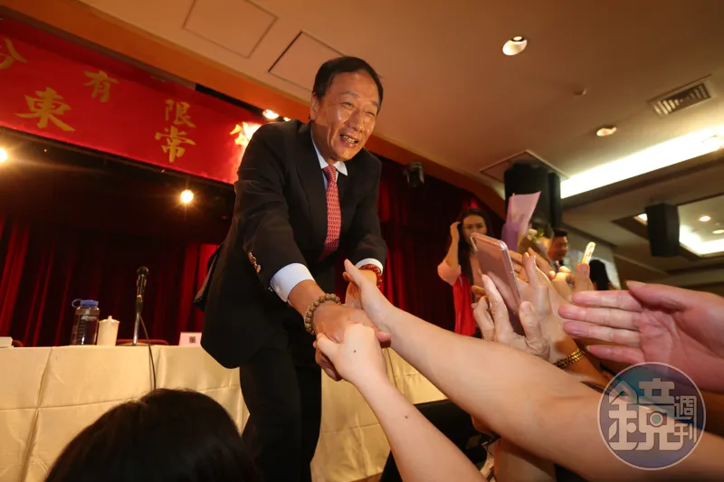 妞妞促郭曾破冰4／鴻海老臣求償6億、選總統未果　「細數郭台銘近年失意」小三趁虛入