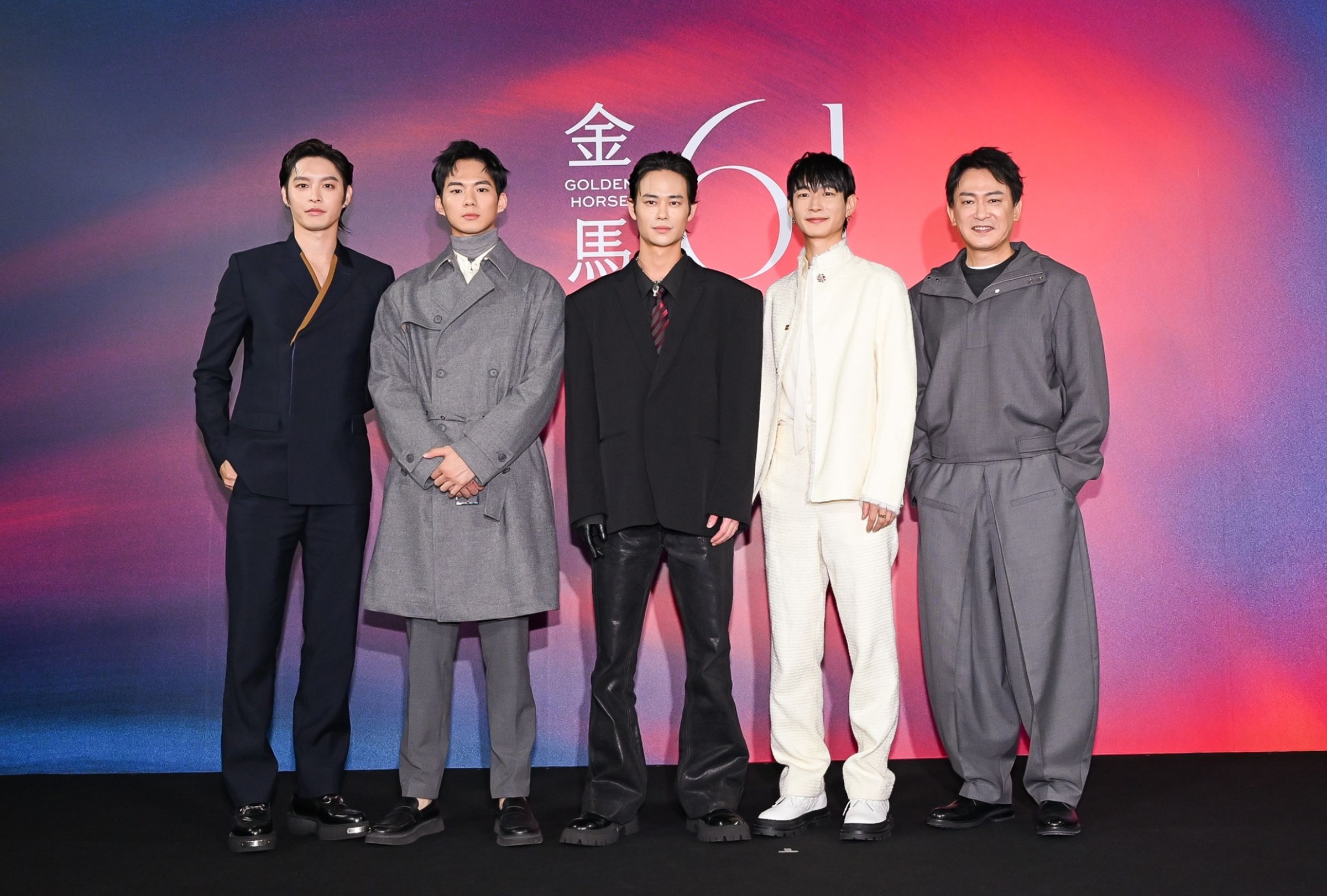 《星空下的黑潮島嶼》集結5位帥氣男星曹佑寧、吳念軒、夏騰宏、黃河、王識賢組成「五虎將」,眾人在劇中飾演政治犯,被關在綠島監獄。(金馬執委會)