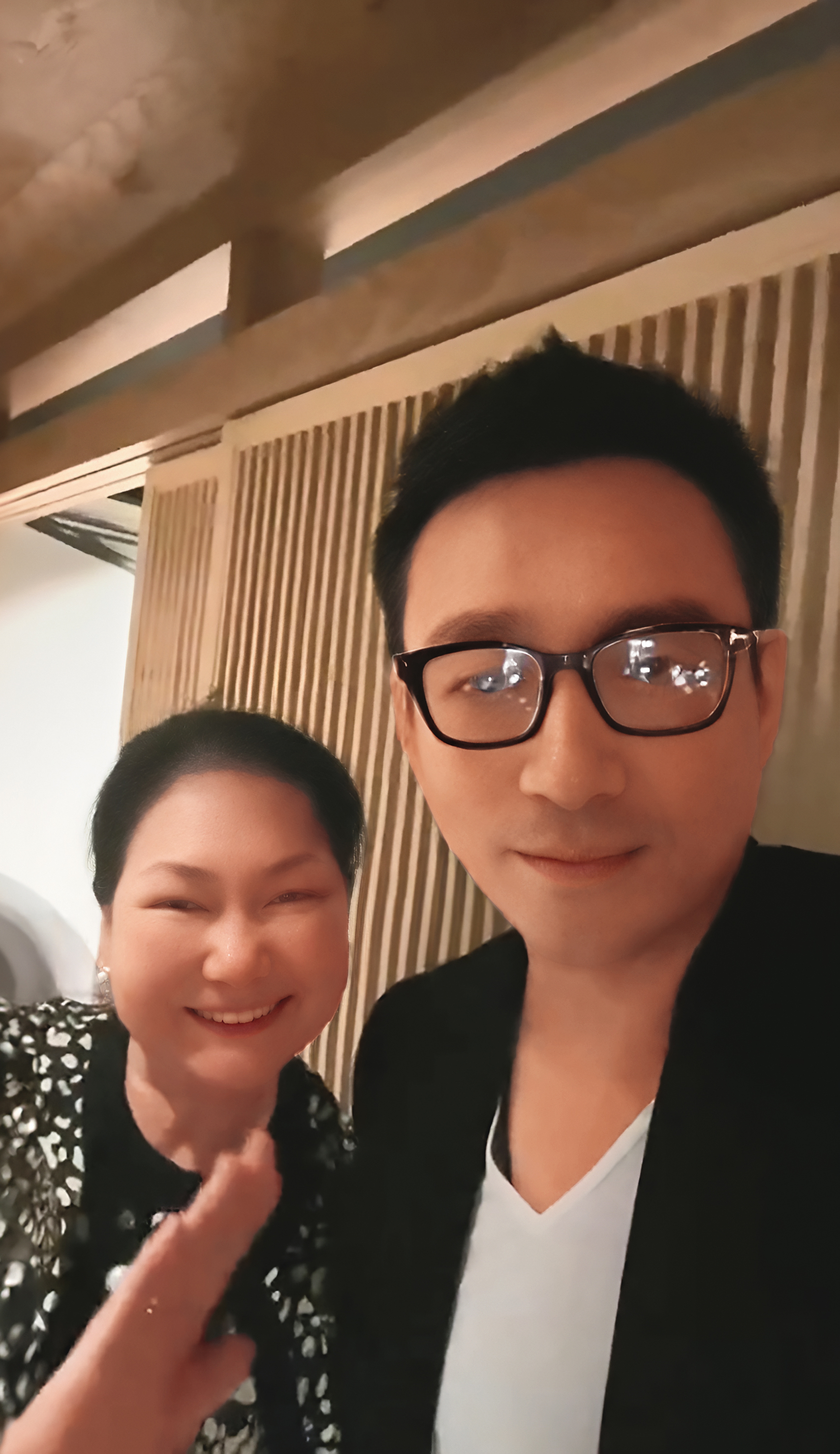 S媽(左)在大S和汪小菲(右)離婚後,仍和前女婿維持良好關係。(翻攝自汪小菲微博)