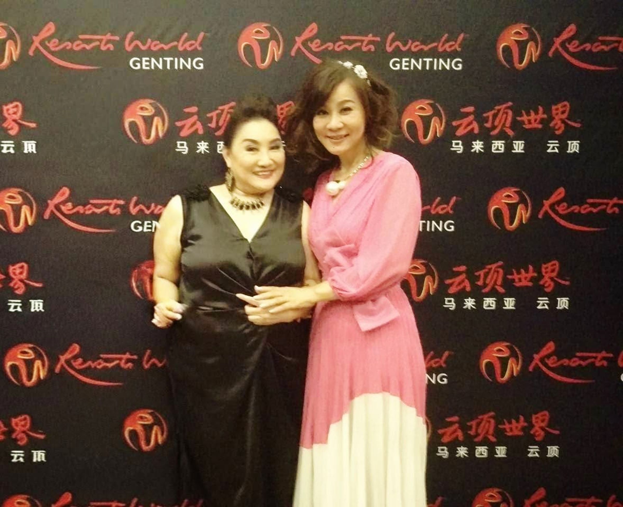 龍千玉感謝陳盈潔當年的提攜之情。(圖/豪記唱片提供)
