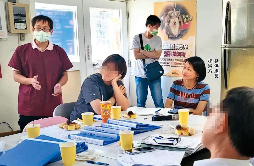 投訴人認為就是有動保處長楊淑方在背後撐腰，才會讓無良廠商有恃無恐。（翻攝新北市動保處官網）