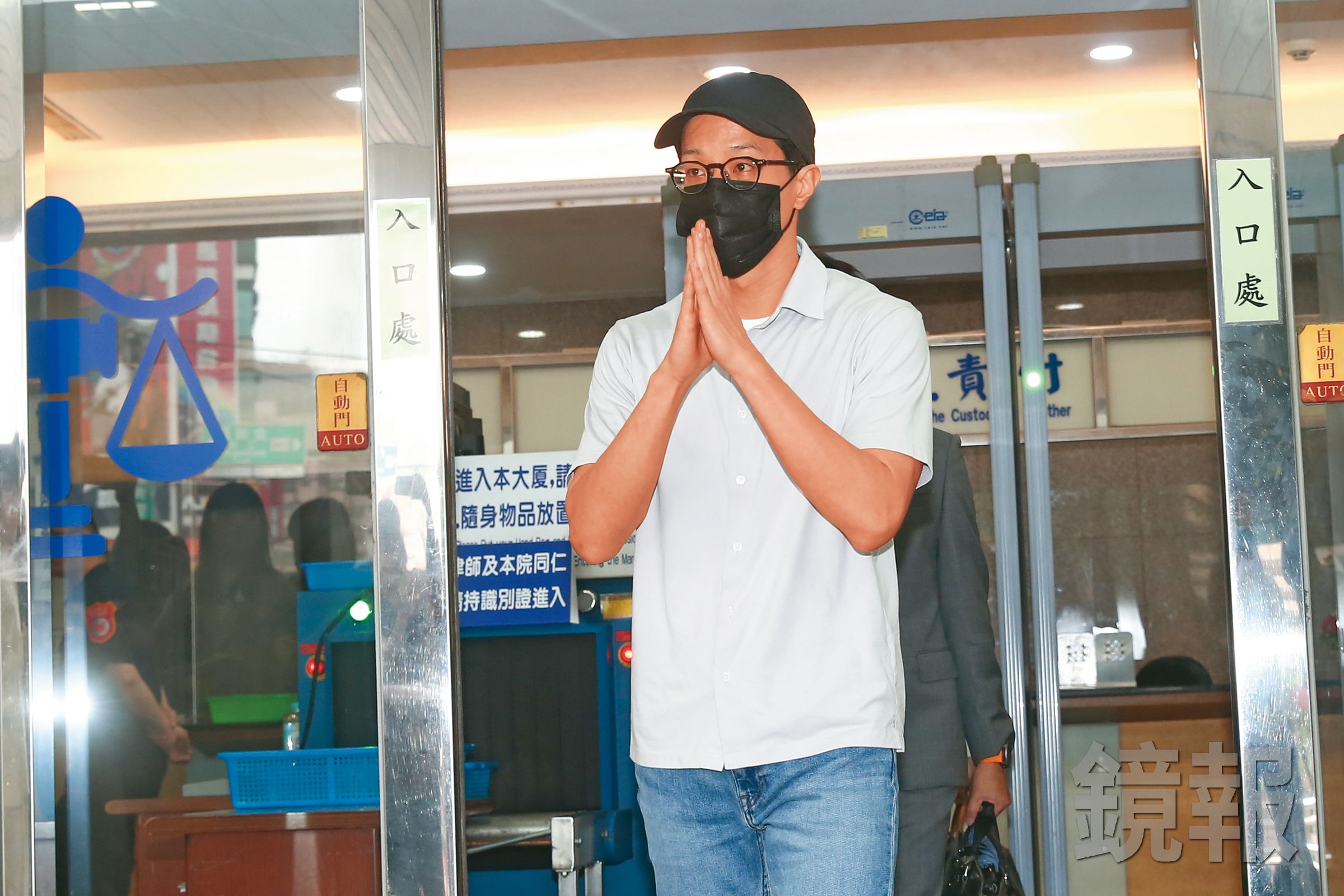 薛仕凌深陷閃兵案,讓他的演藝事業暫時停擺,整個人目前神隱中。(鏡報提供)