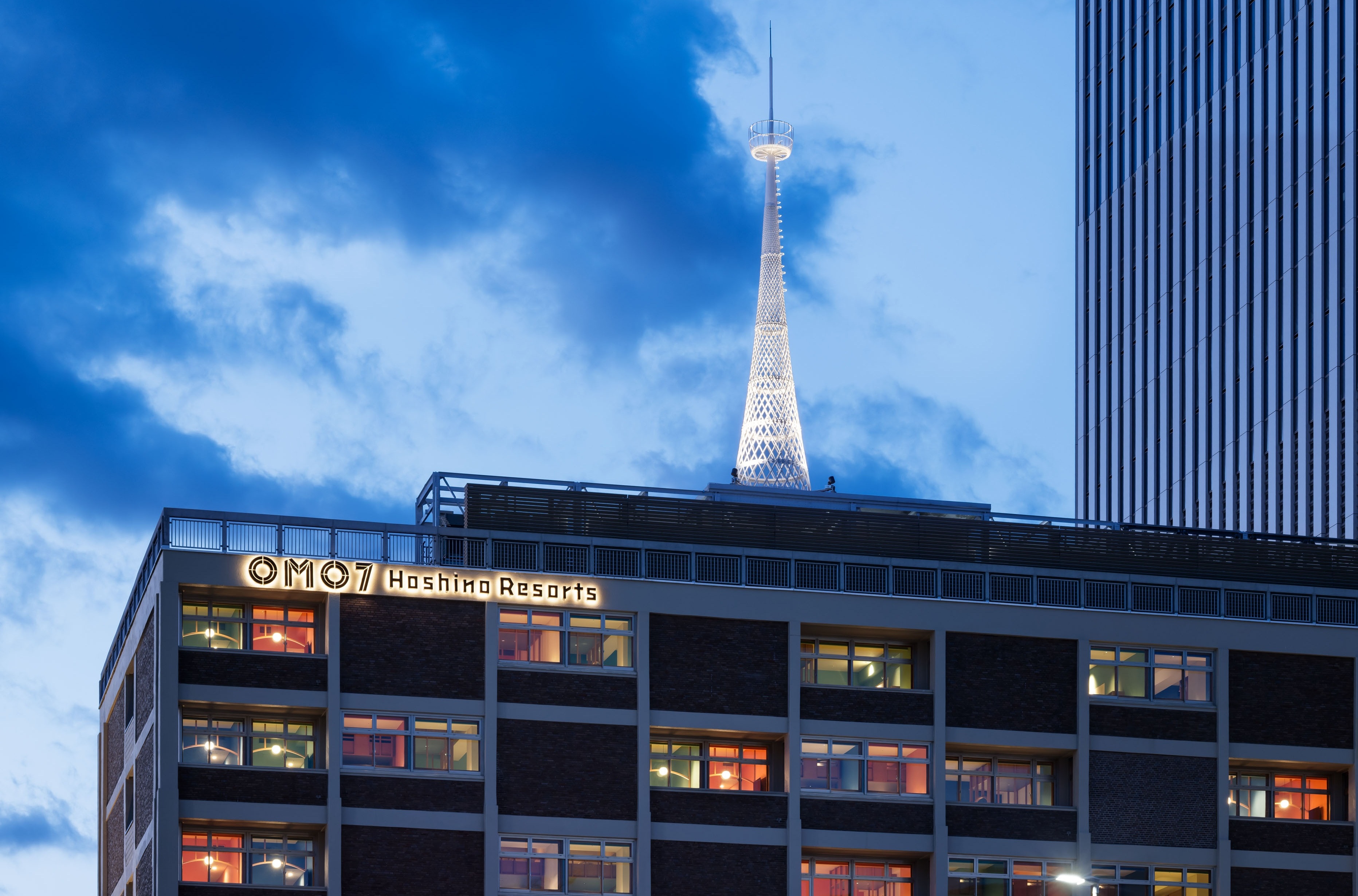 「OMO7横濱」已經於2026年4月21日在日本神奈川縣橫濱市開幕，為旅客帶來新舊交融、層次豐富的全新橫濱體驗。（星野集團提供）