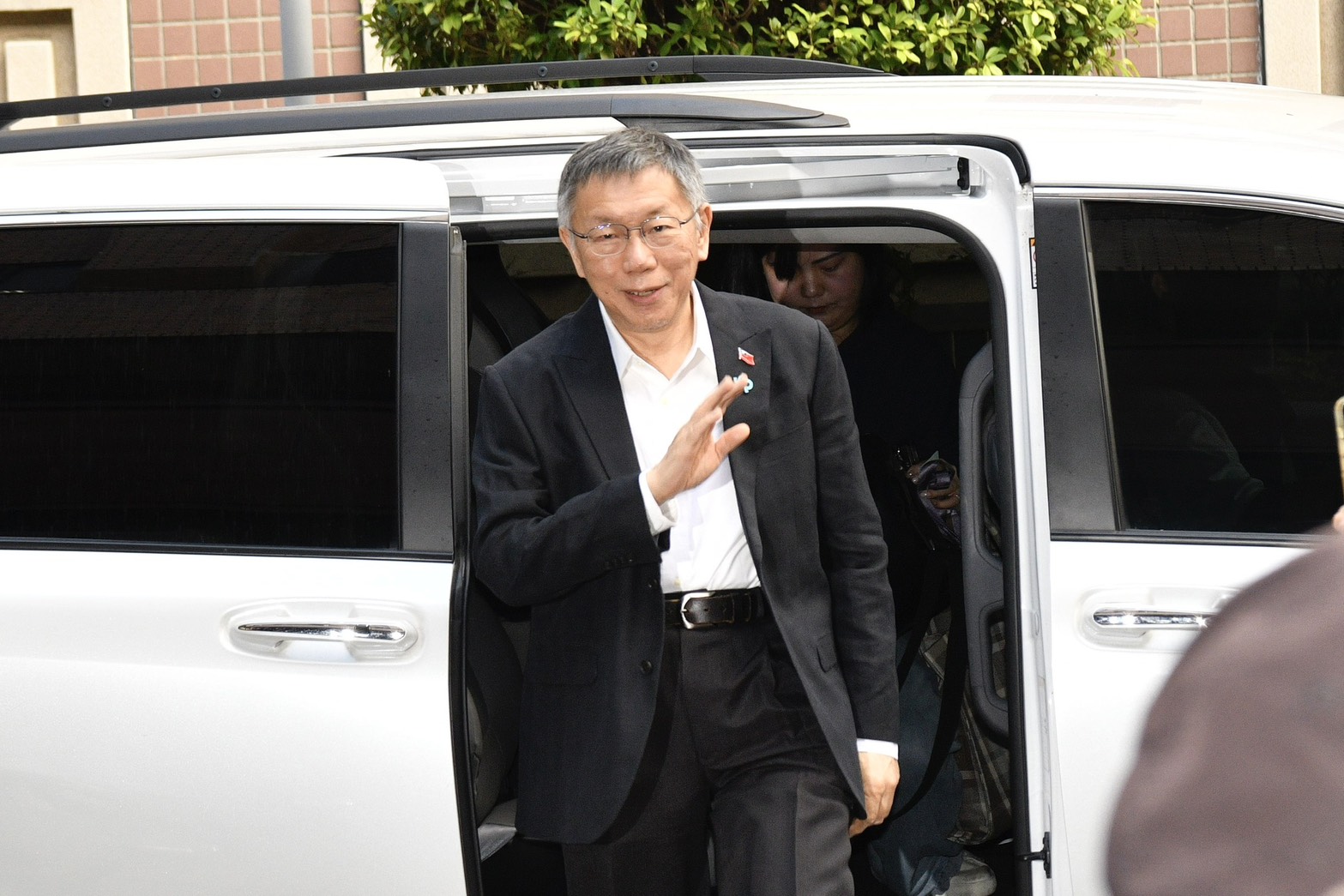 柯文哲今早抵達北院，開庭前受訪。（鏡報李智為）