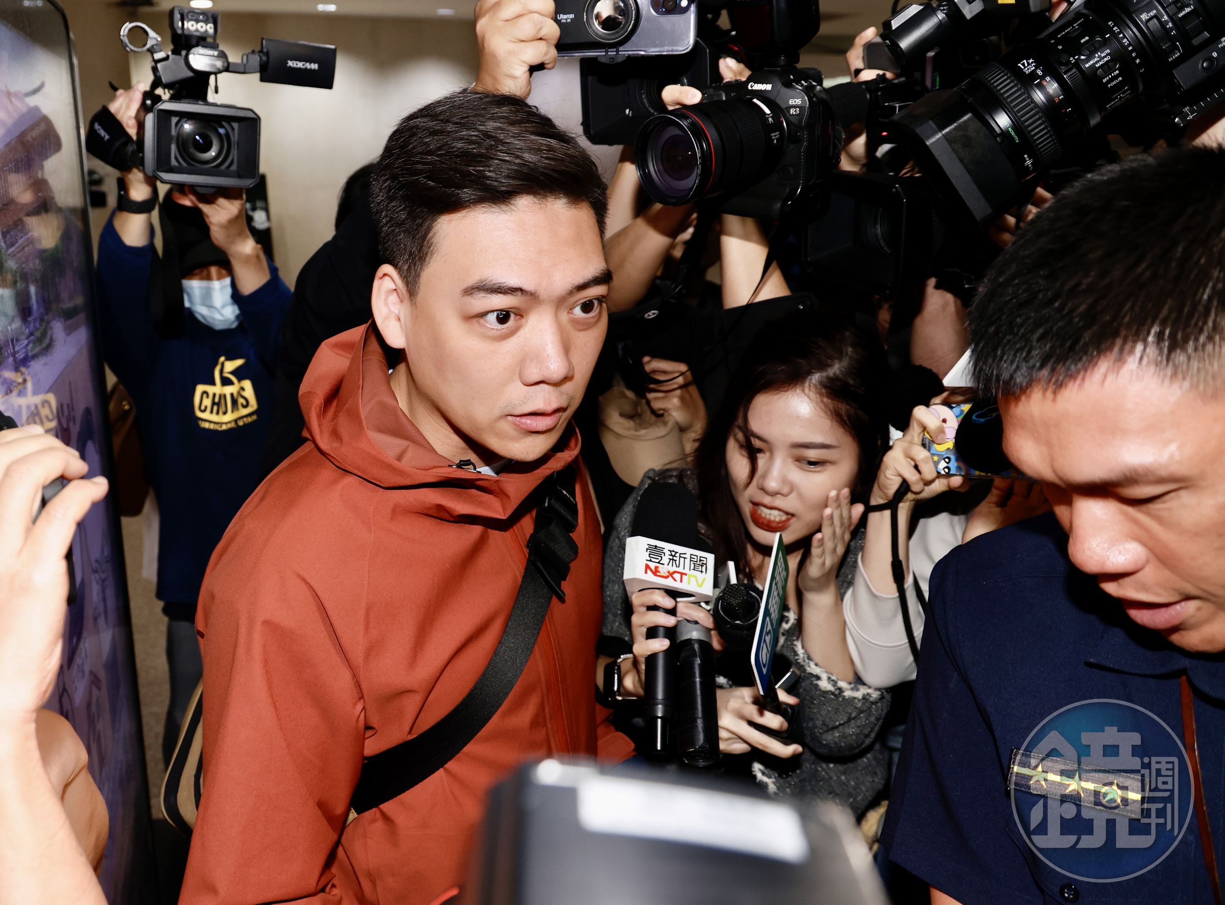 罷瑤召集人賴苡任為了更換領銜人,近日忙著寄出同意書,今還因為偽造連署案遭北檢傳喚。