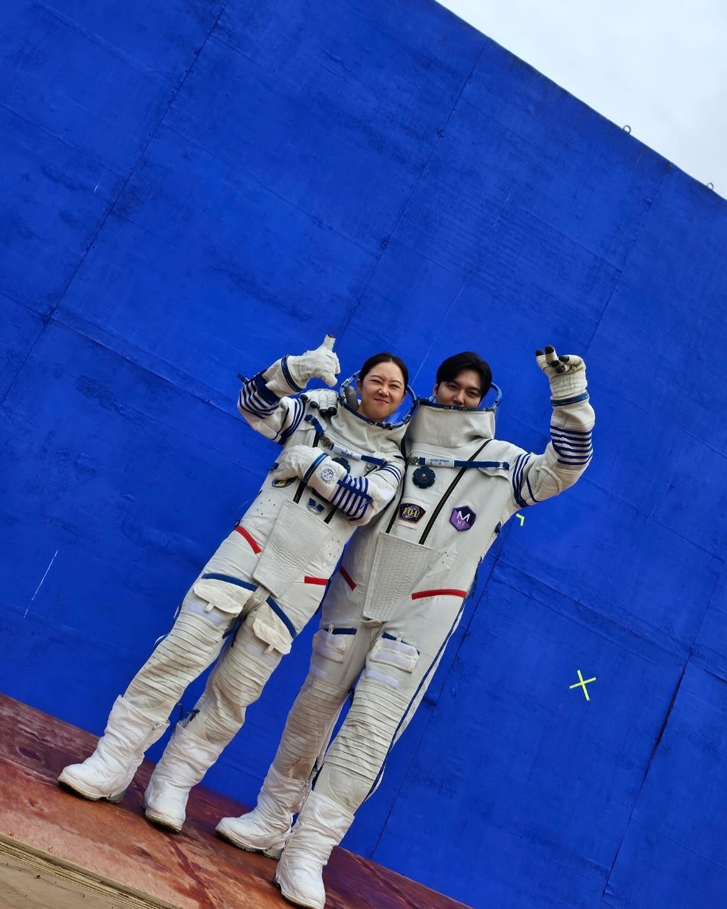 李敏鎬與孔曉振主演《問問星星吧》挑戰太空人題材。（翻攝李敏鎬INS）