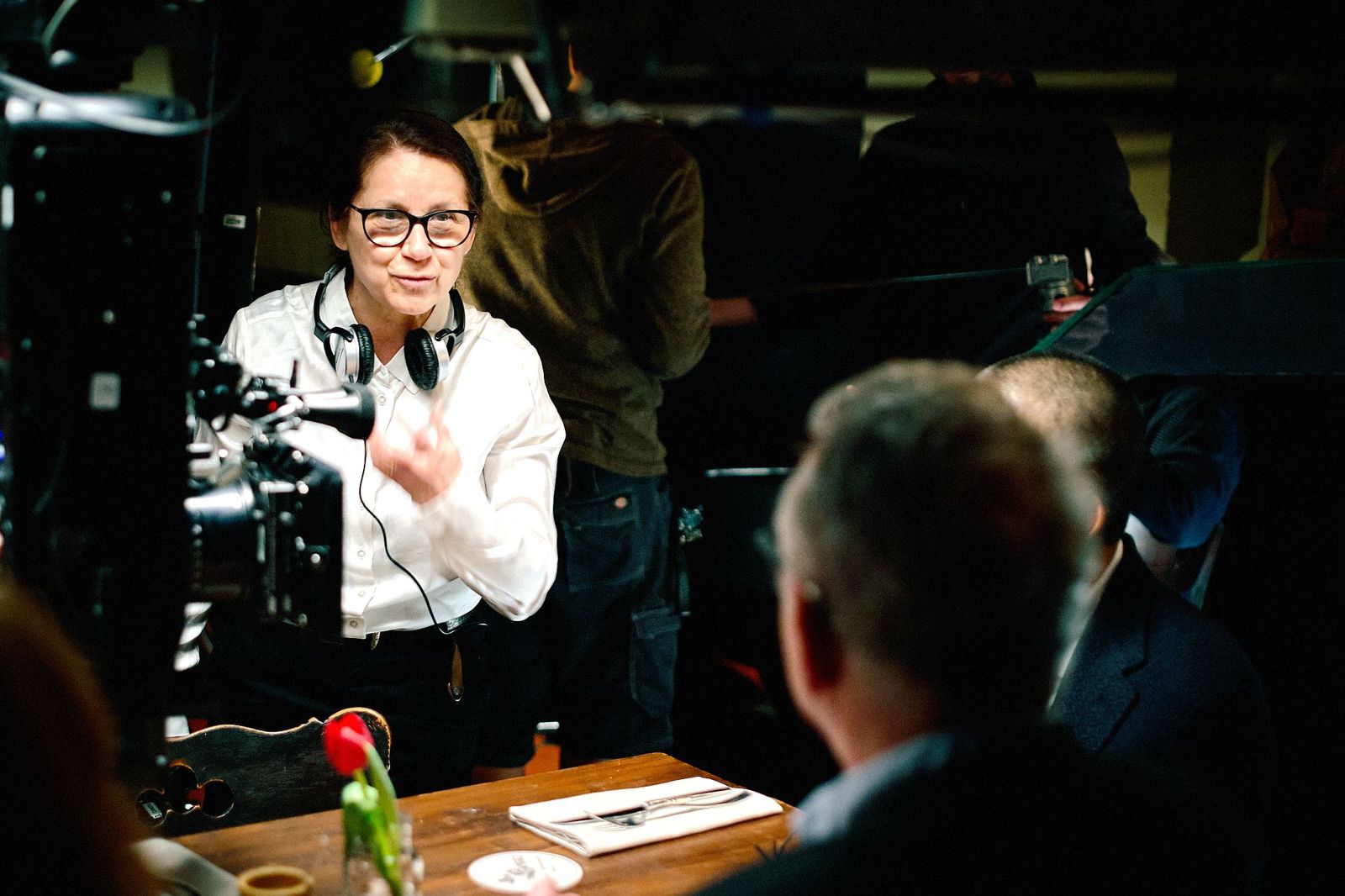 柏林金熊獎名導伊爾蒂蔻恩伊達為梁朝偉量身打造新片角色，攜手合作驚豔威尼斯影展，勇奪六項大獎。(海鵬提供)