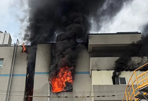 南韓工廠惡火釀7傷!打火弟兄陷火海 「1消防員命危心跳驟停」