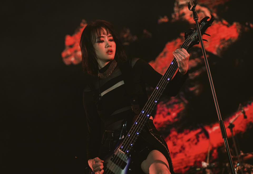 閃靈樂團團長Doris（葉湘怡）證實罹患腦血管罕見疾，3年多前已動手術。（翻攝臉書）