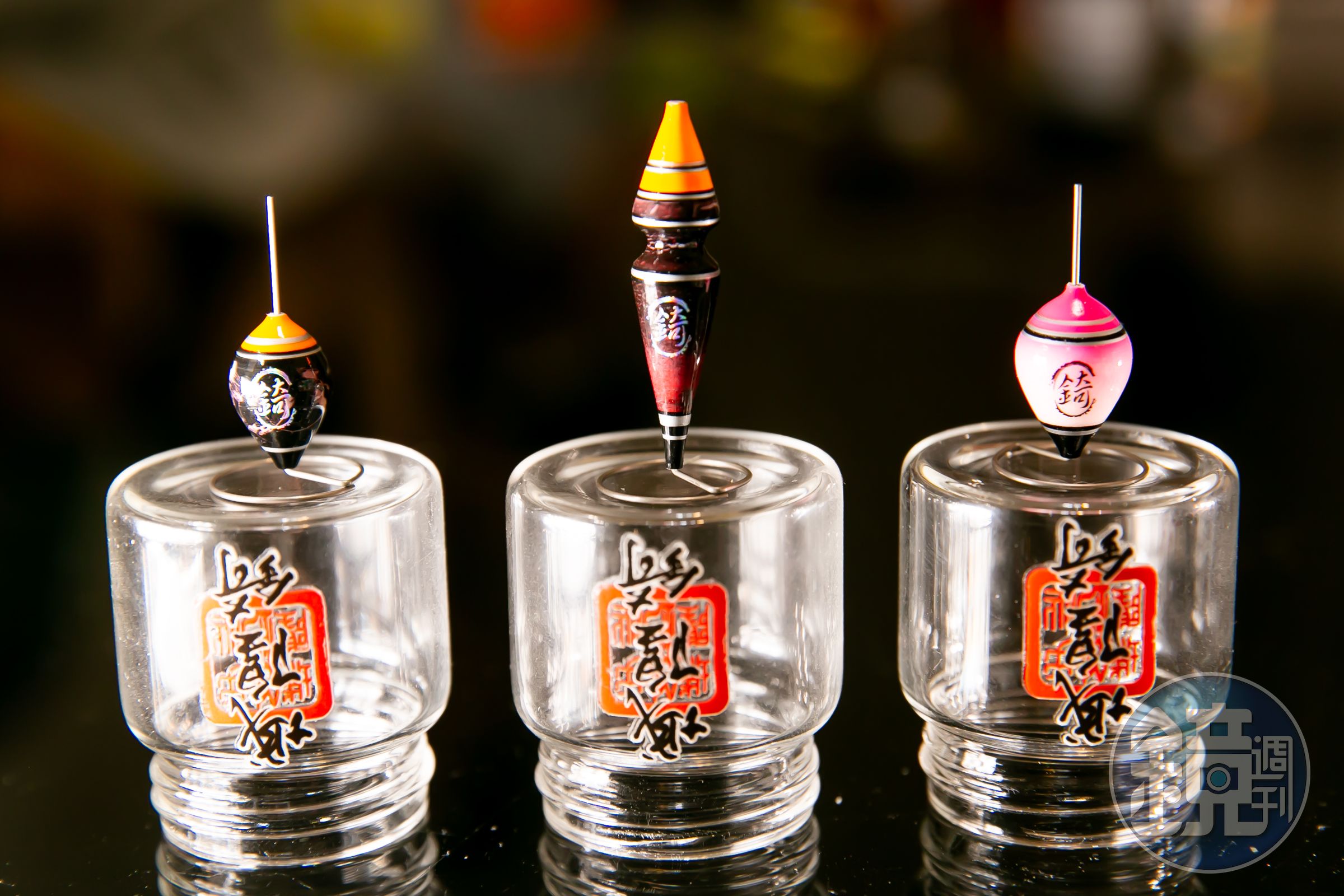 城隍錡的手工阿波，每顆花色形狀都不一樣。（1,880元／顆）