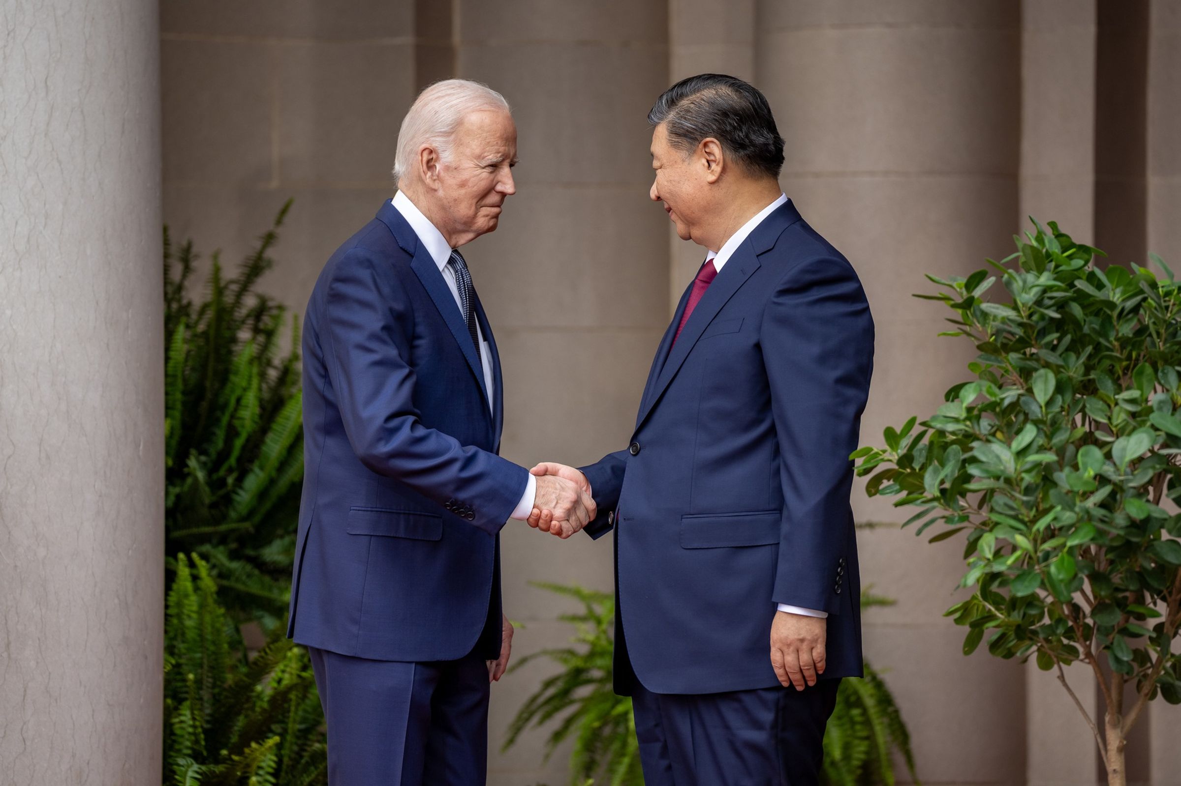 美國與中國達成換囚協議，促成3名被中國拘留多年的美國公民返美。（翻攝白宮臉書）