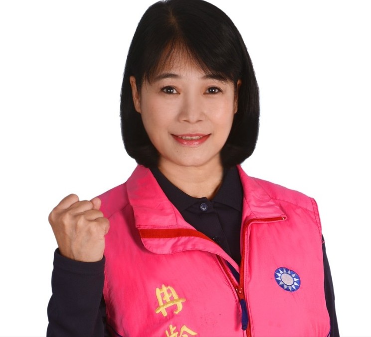 國民黨前台中市議員冉齡軒詐領助理費，今表示判決不公。（翻攝冉齡軒臉書）