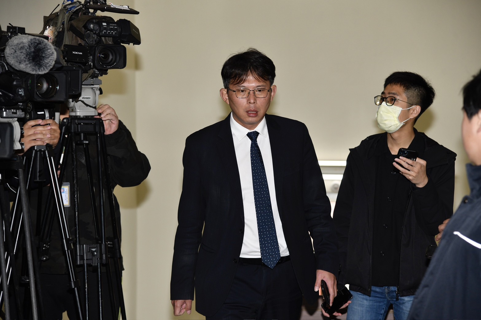 黃智賢今po文，批評黃國昌（圖）帶著民眾黨7個立委，「表演什麼叫做幽靈立委」。（本刊資料照）