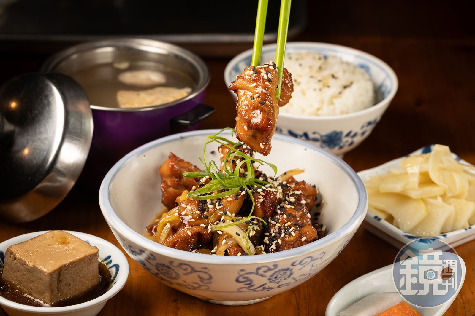 慢遊嘉義更上癮3／從菜脯蛋到梅子燒雞都像阿嬤煮的　「弄來小餐桌」用一桌台式定食留住家的溫暖記憶