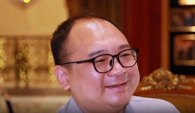 彭湃26年前曾與普丁合影,如今是高級工程師。(翻攝自微博)