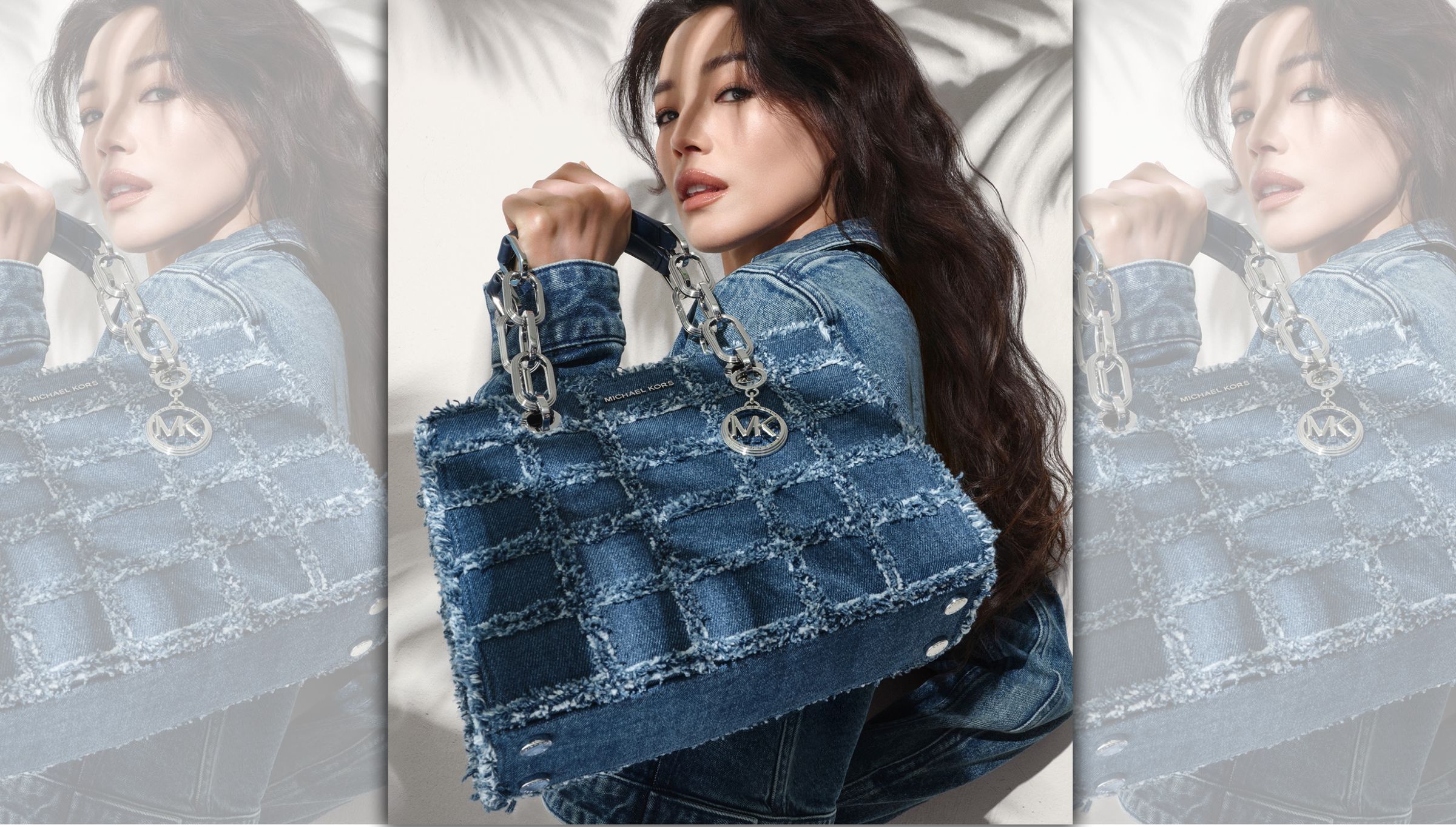 舒淇選用MICHAEL KORS Cynthia經典藍丹寧肩背提包,演繹Denim on Denim穿搭範本。NT$18,400(MICHAEL KORS提供)