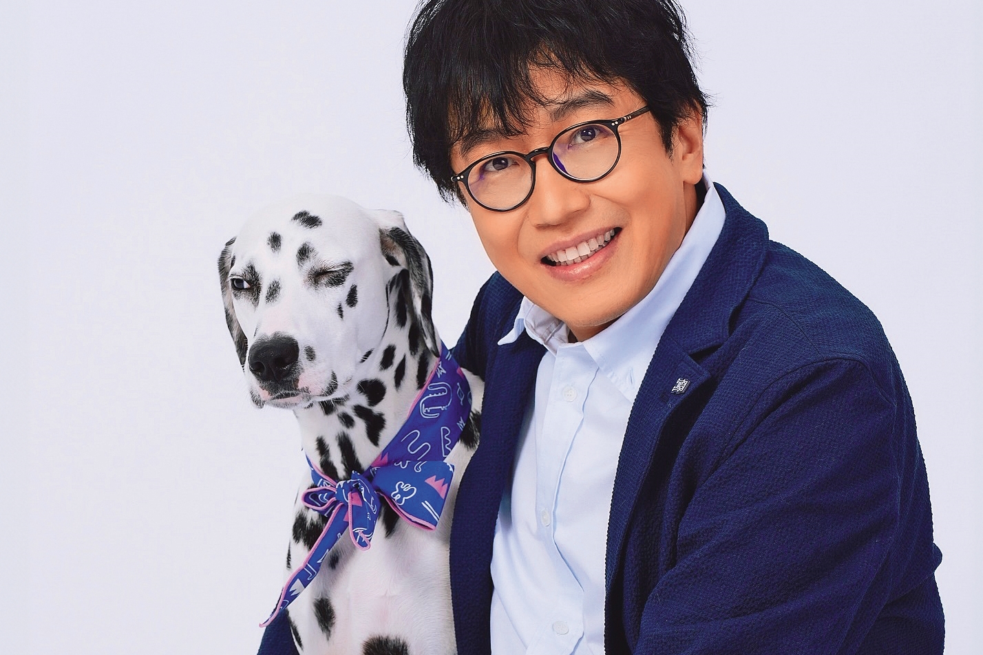 戴更基出版多本寵物行為書籍，也很暢銷，他自封是「享譽國際的華人動物行為學家」。（翻攝自戴更基臉書）