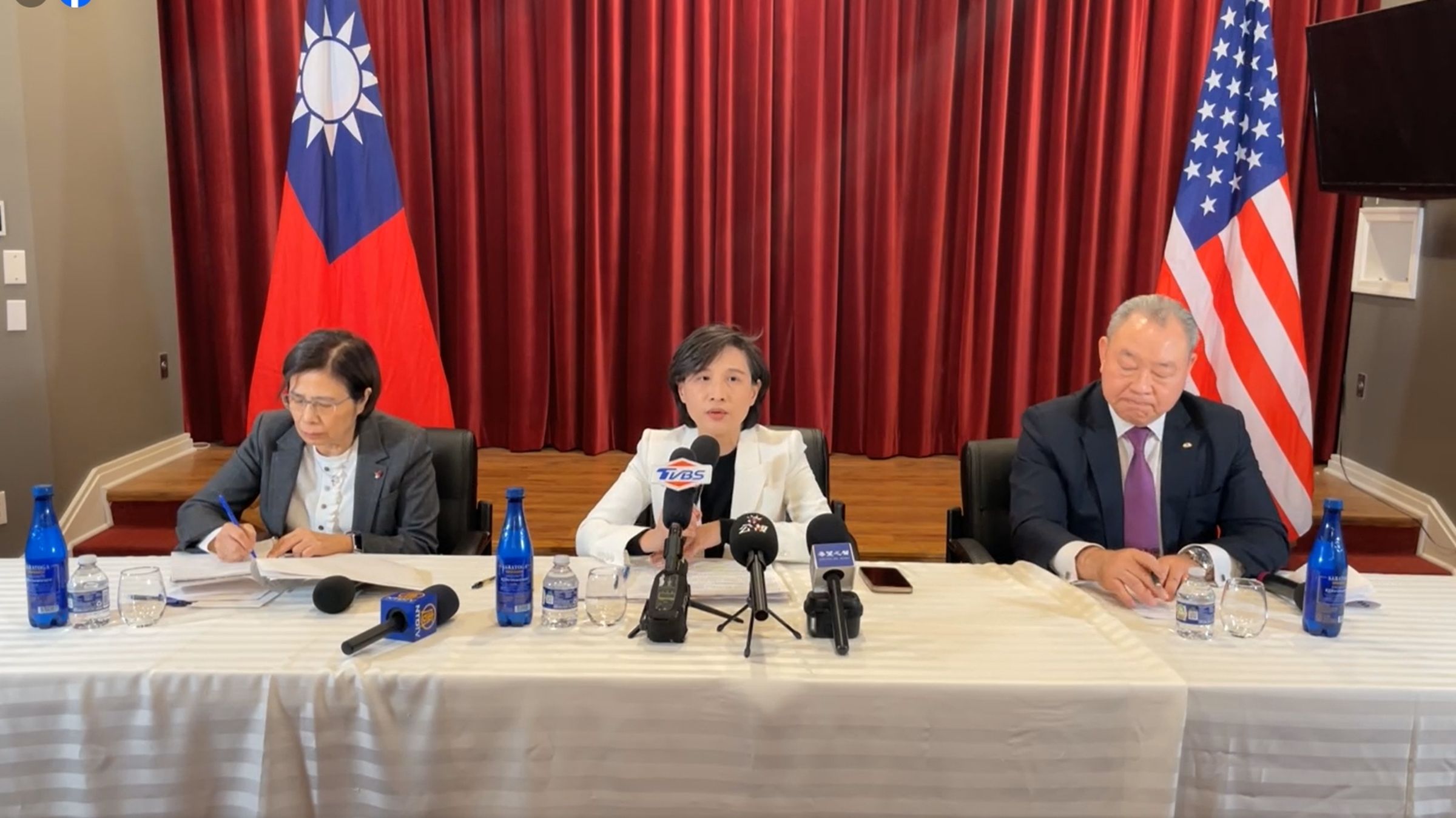 鄭麗君預計今日9時將舉行「關稅最新情勢說明記者會」。（翻攝自臉書粉專）
